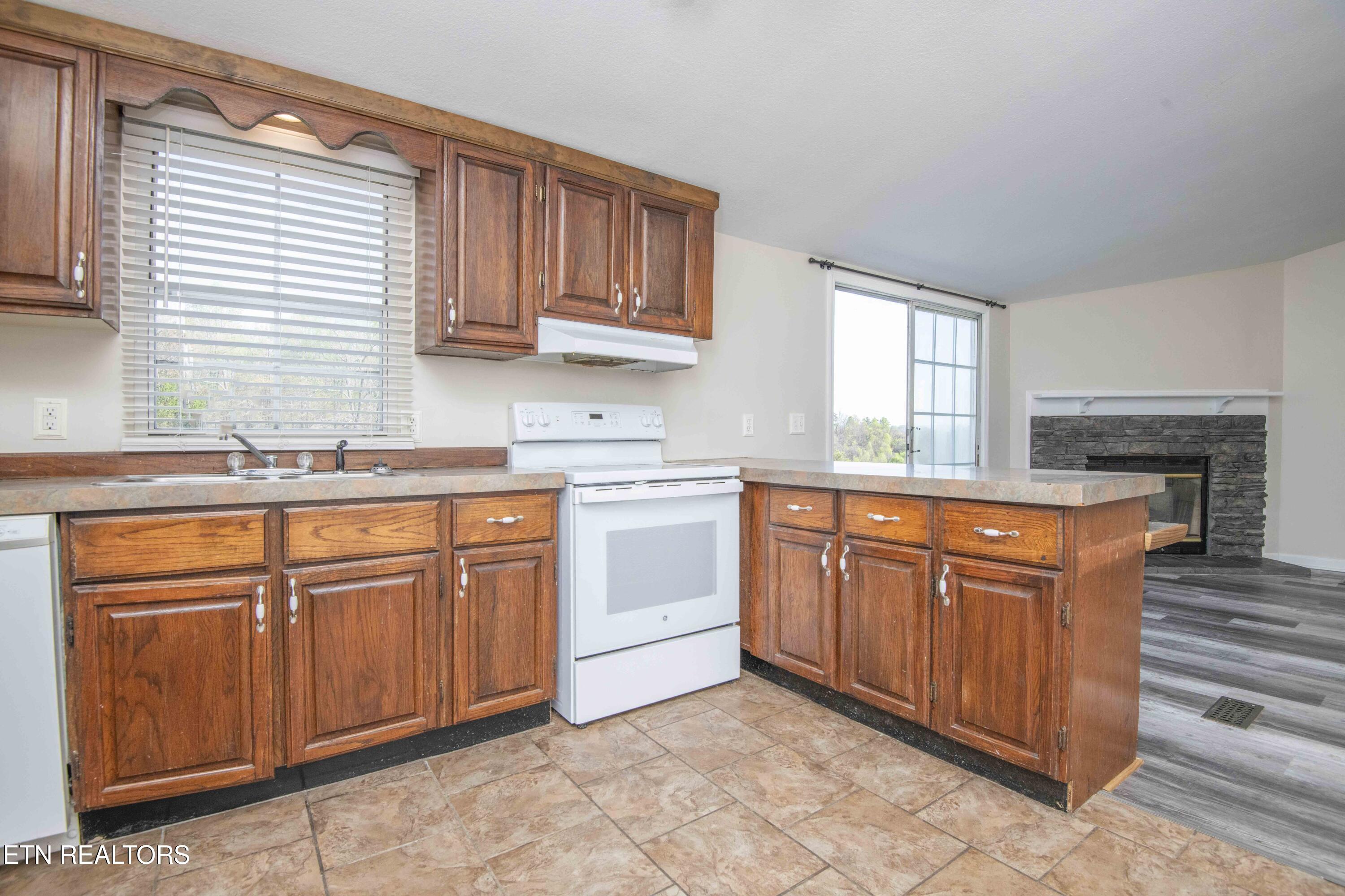 212 Meyers Grove Road New Tazewell TN 37825