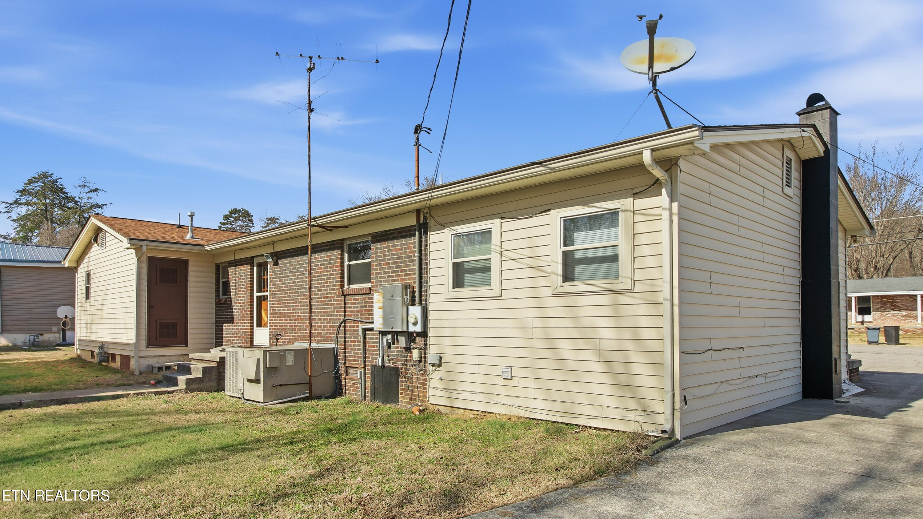 817 Alma Lane Kingston TN 37763