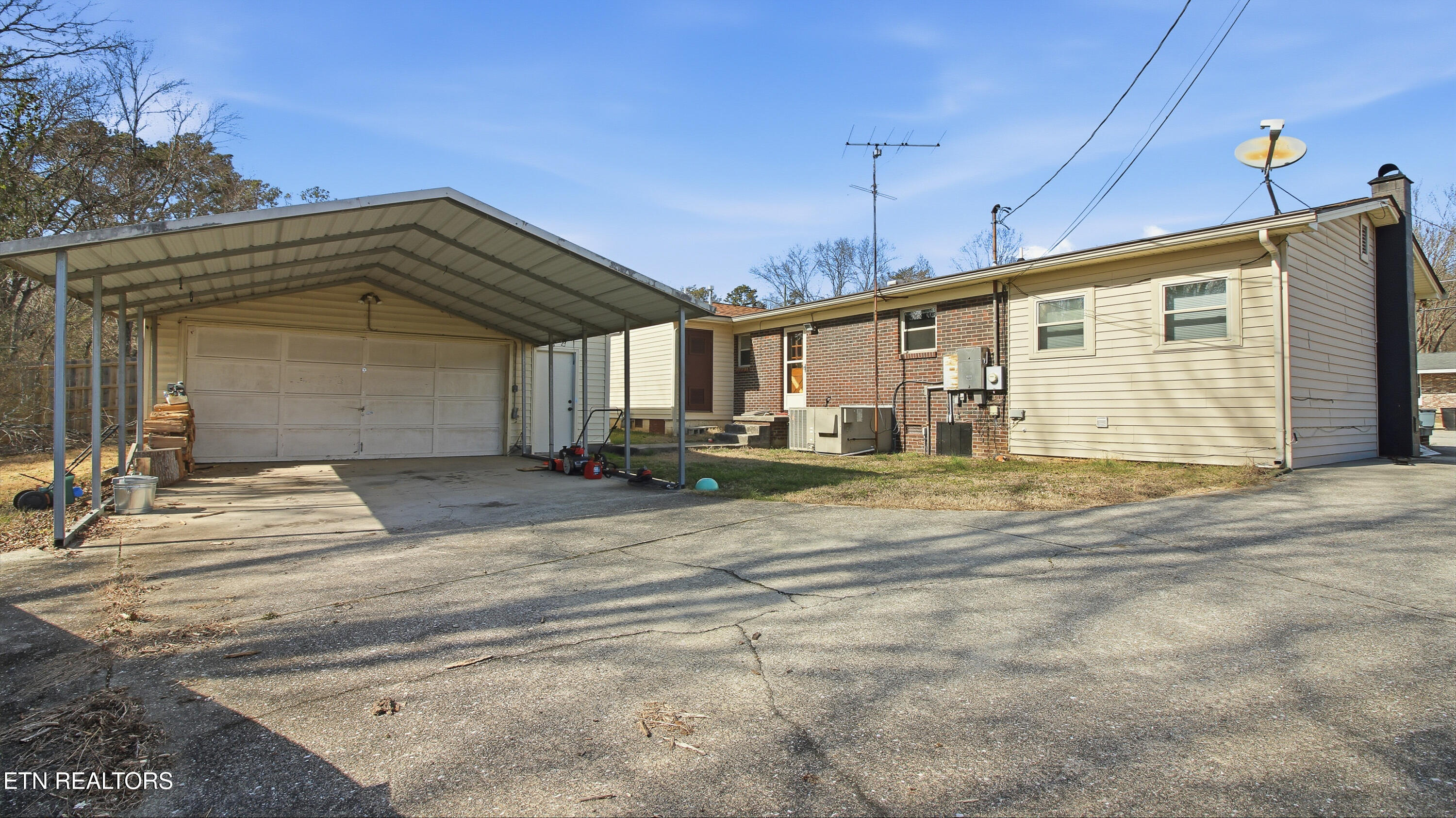 817 Alma Lane Kingston TN 37763