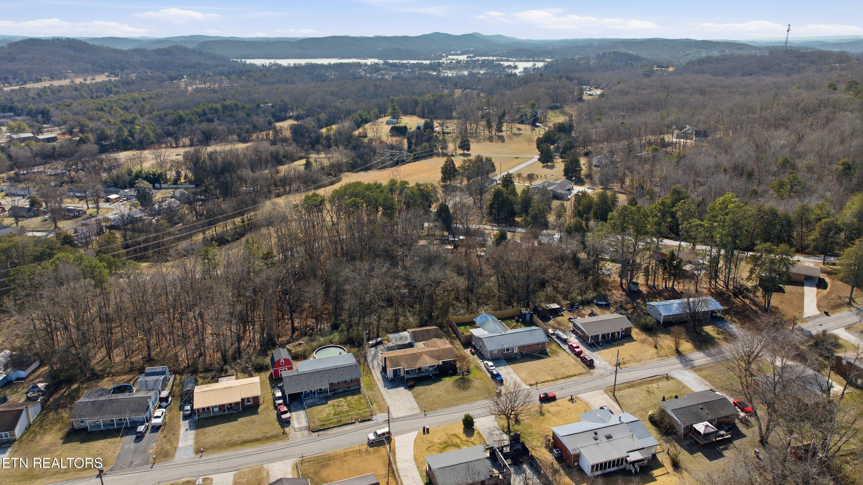 817 Alma Lane Kingston TN 37763