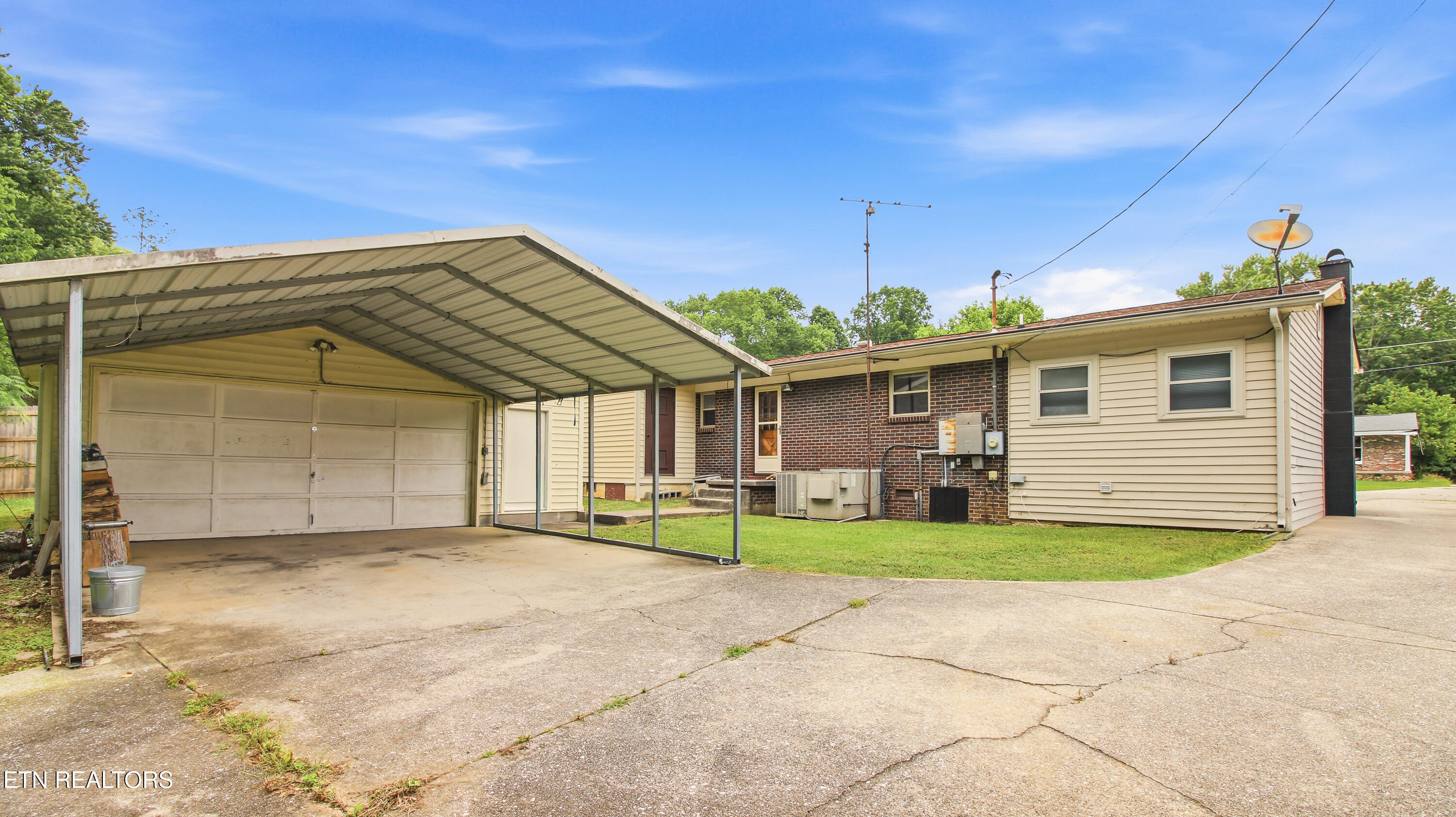 817 Alma Lane Kingston TN 37763