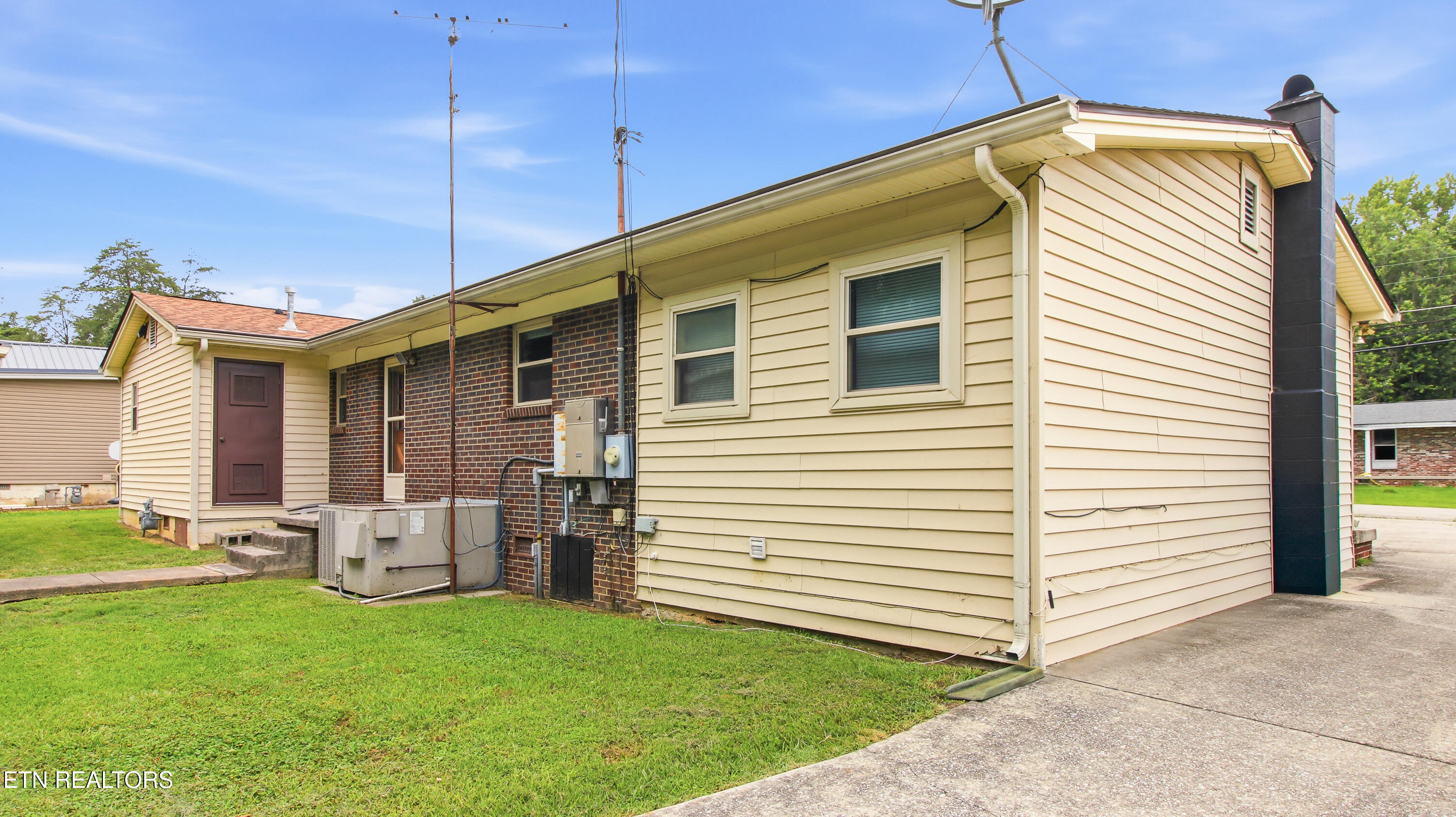 817 Alma Lane Kingston TN 37763