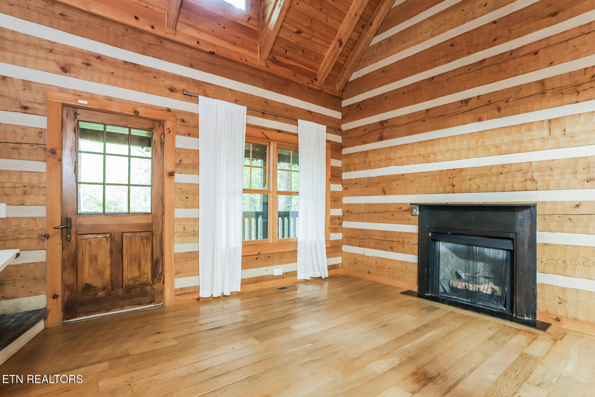2845 Grassy Branch Road Sevierville TN 37876