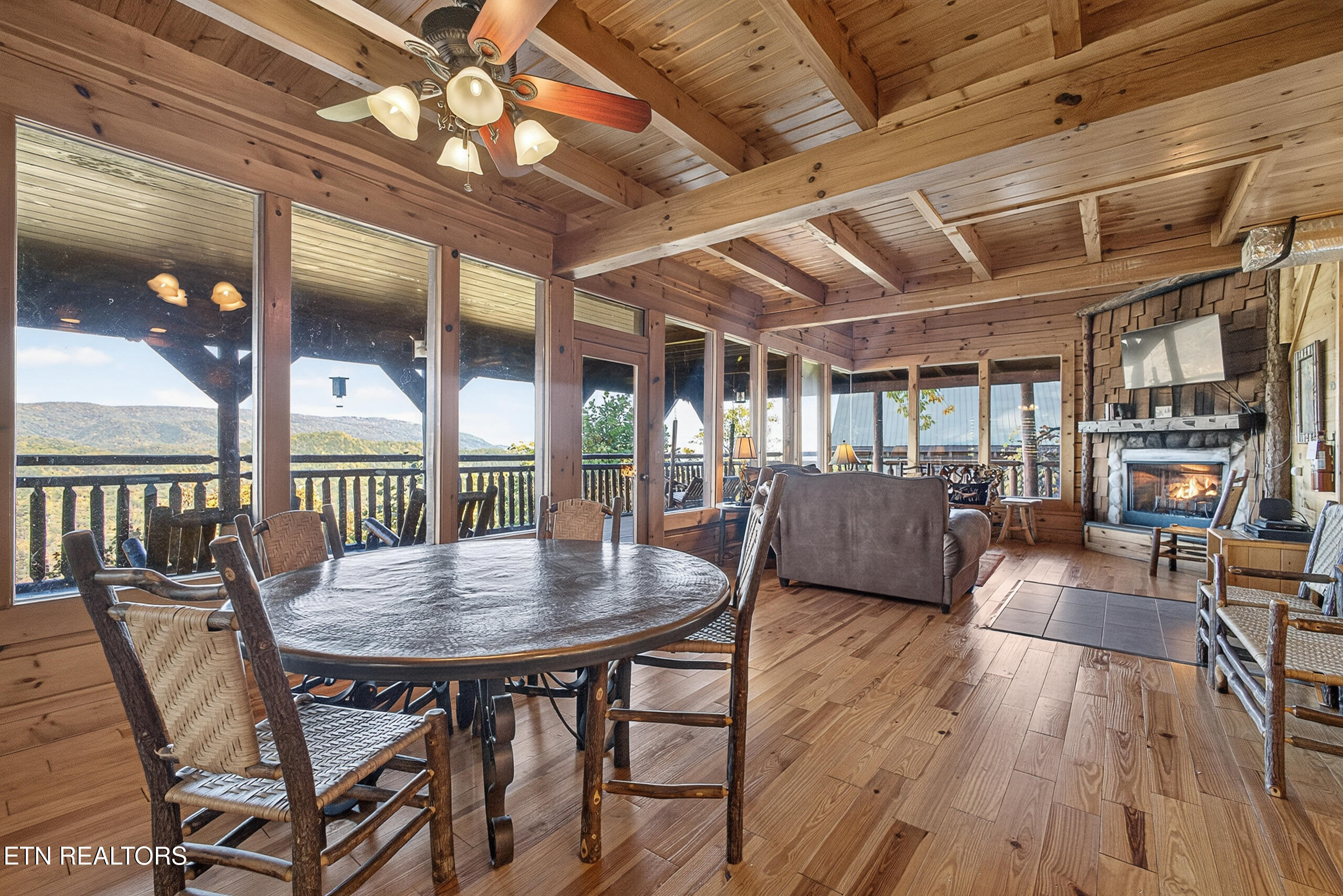 3450 Carsons Ridge Way Sevierville TN 37862