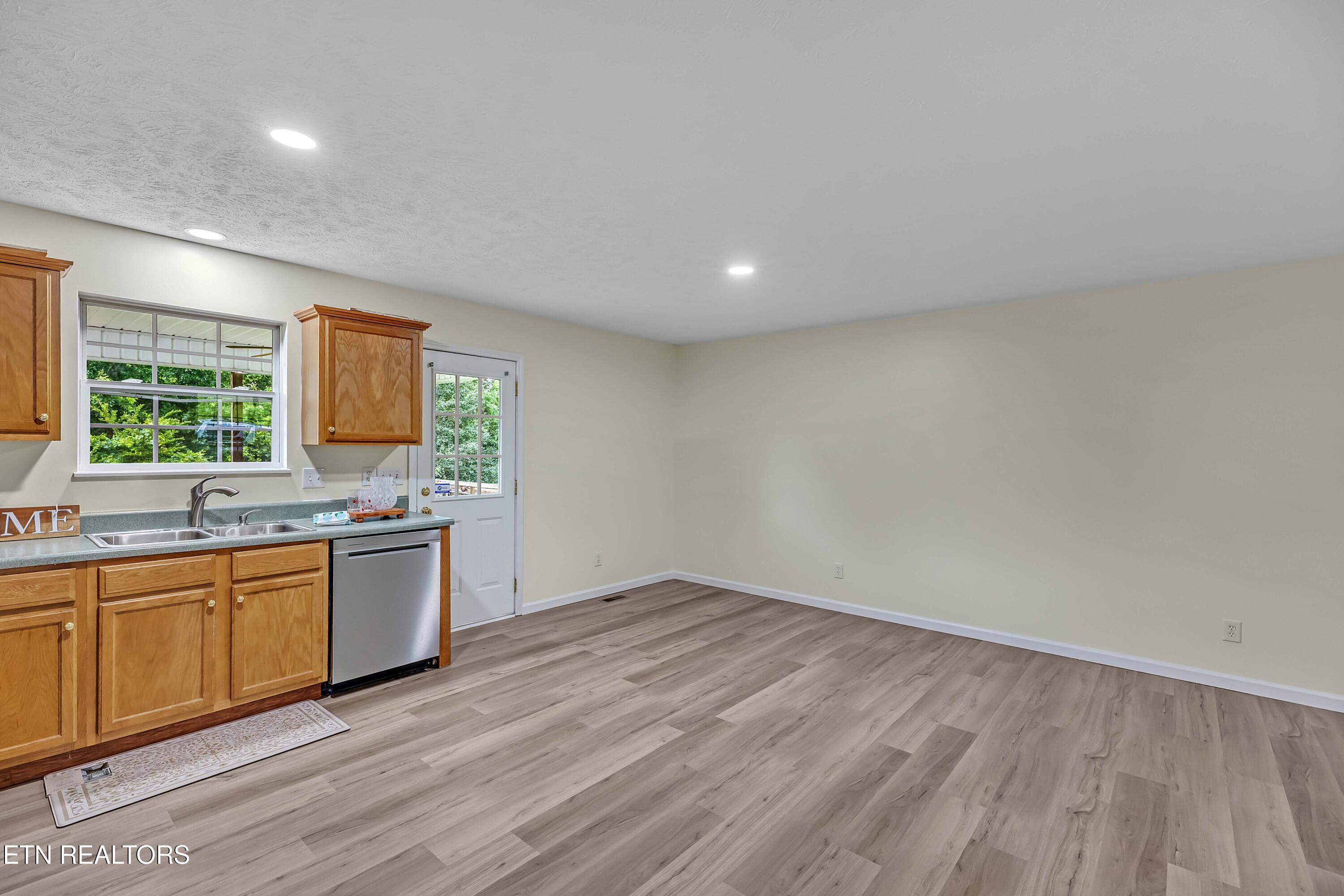 1245 Buford Court Greenback TN 37742