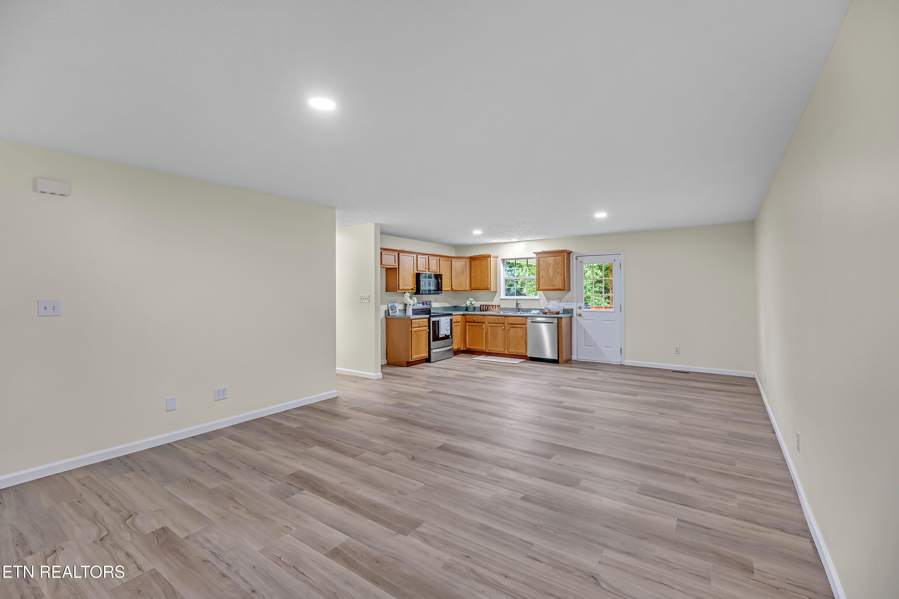 1245 Buford Court Greenback TN 37742