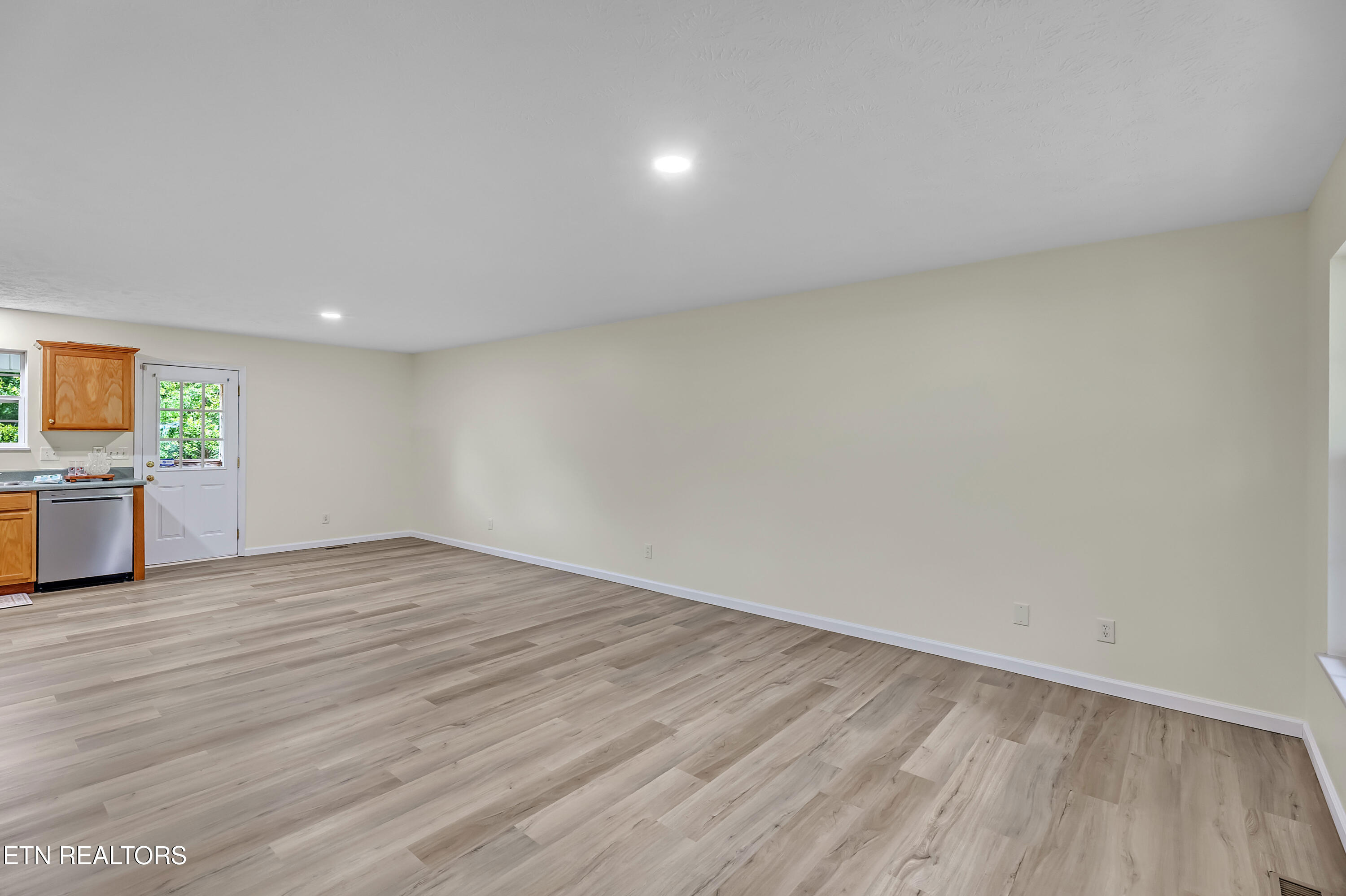 1245 Buford Court Greenback TN 37742