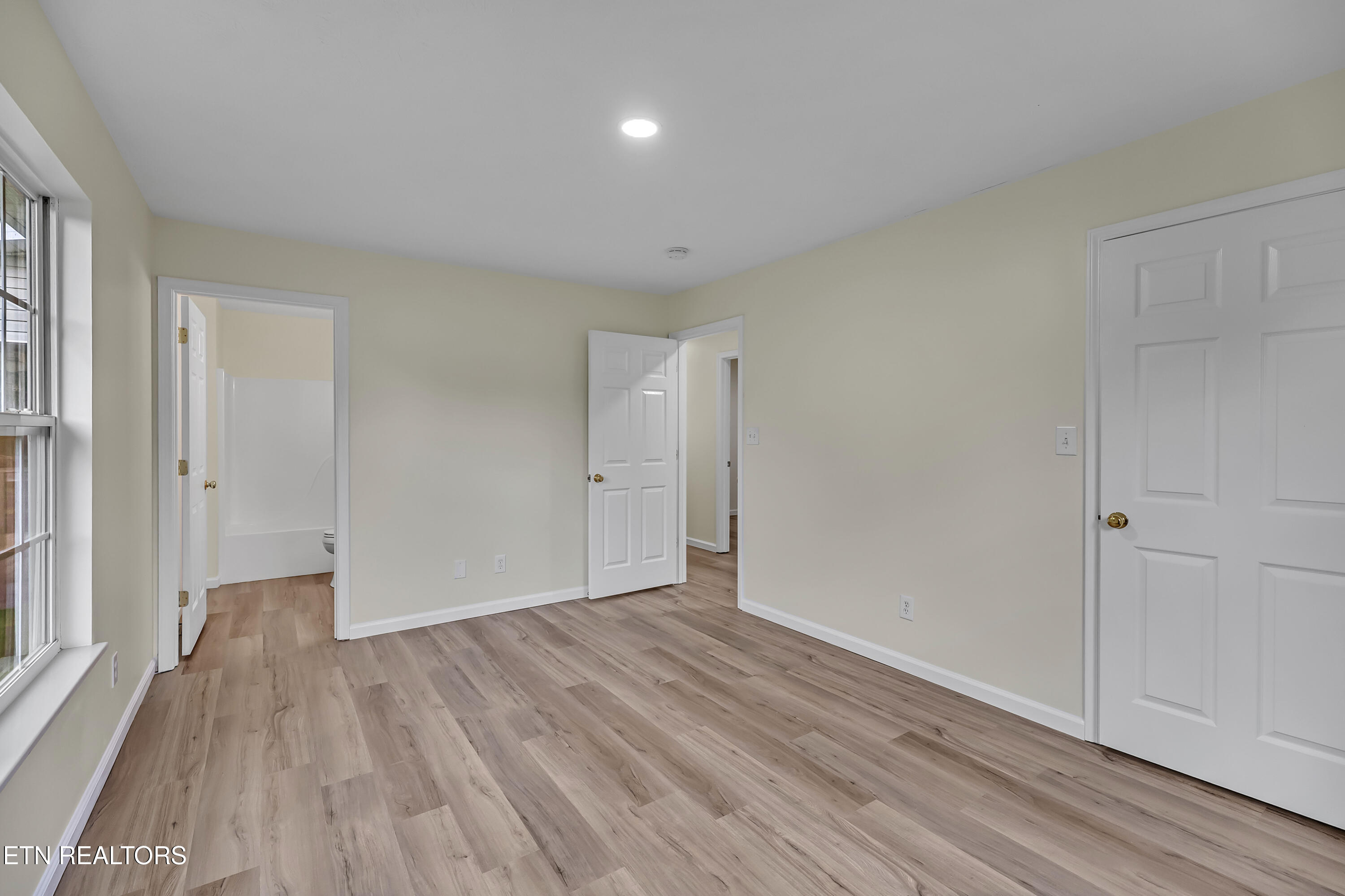1245 Buford Court Greenback TN 37742