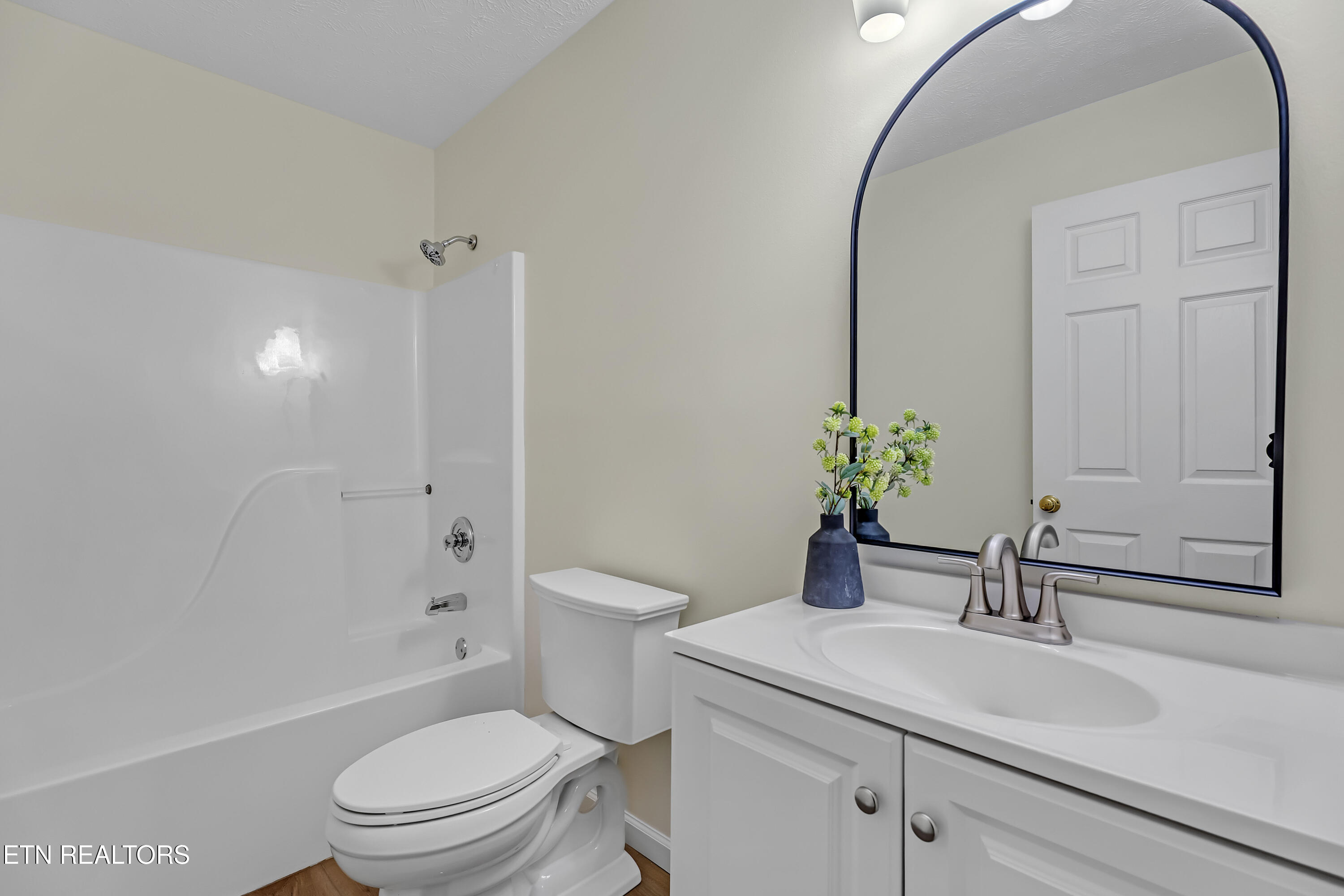 1245 Buford Court Greenback TN 37742