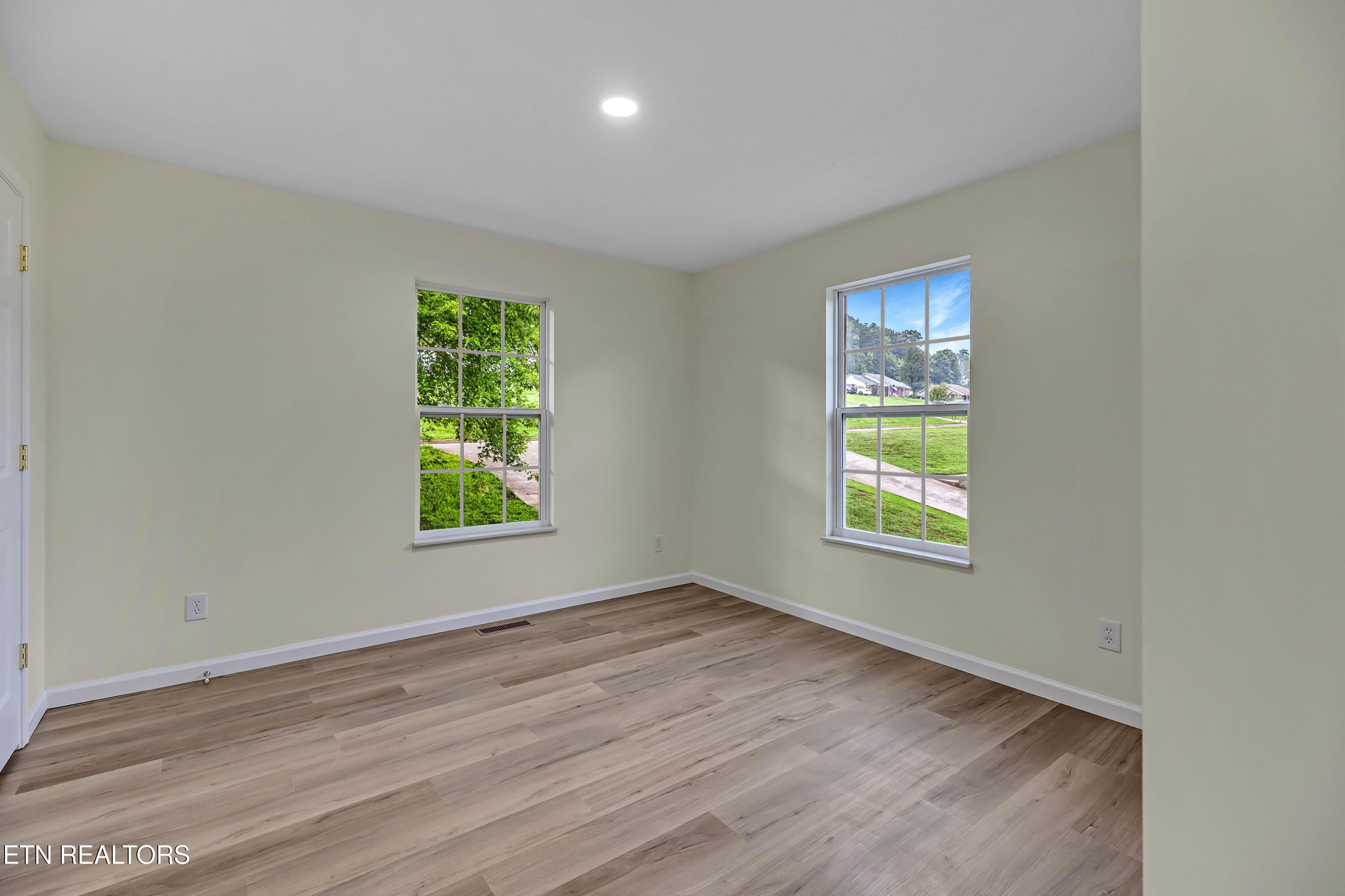1245 Buford Court Greenback TN 37742