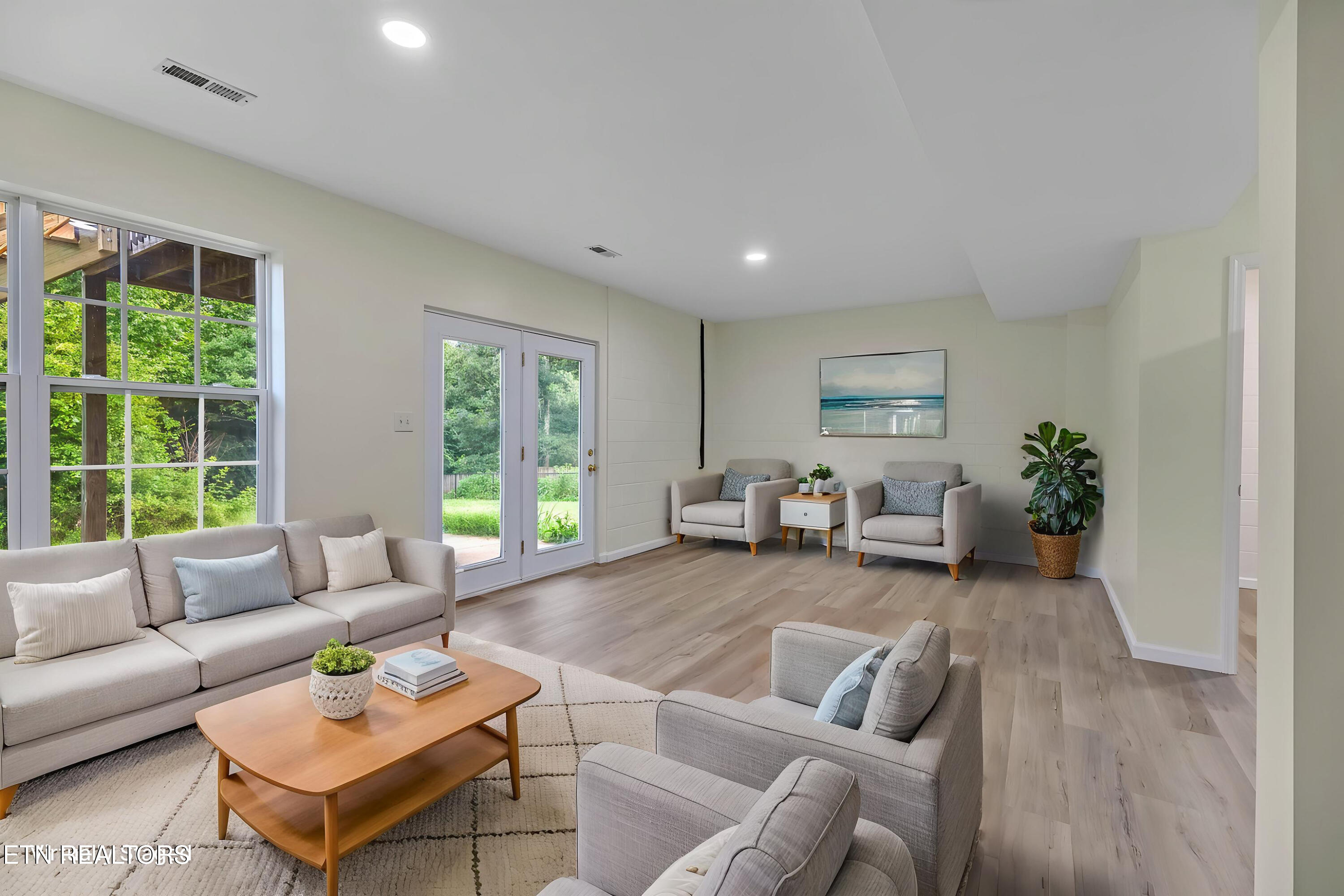 1245 Buford Court Greenback TN 37742