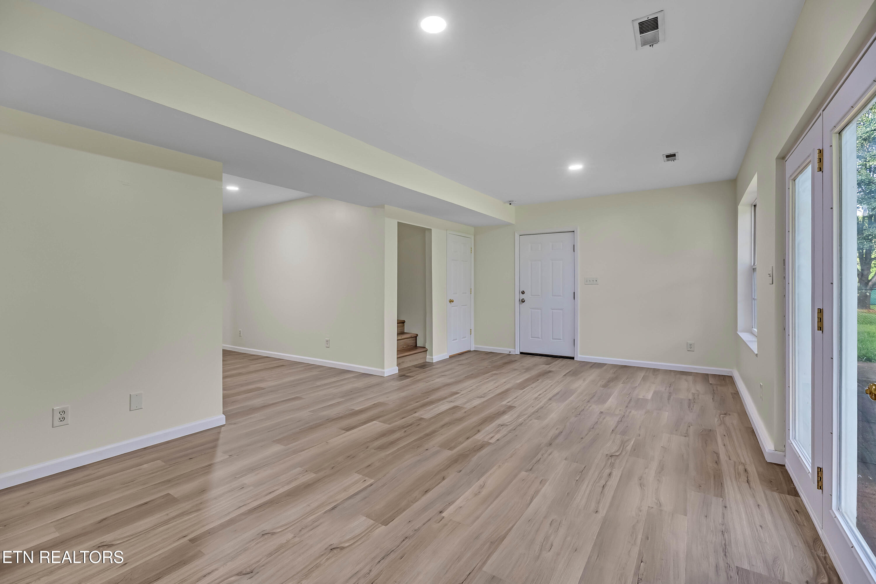 1245 Buford Court Greenback TN 37742