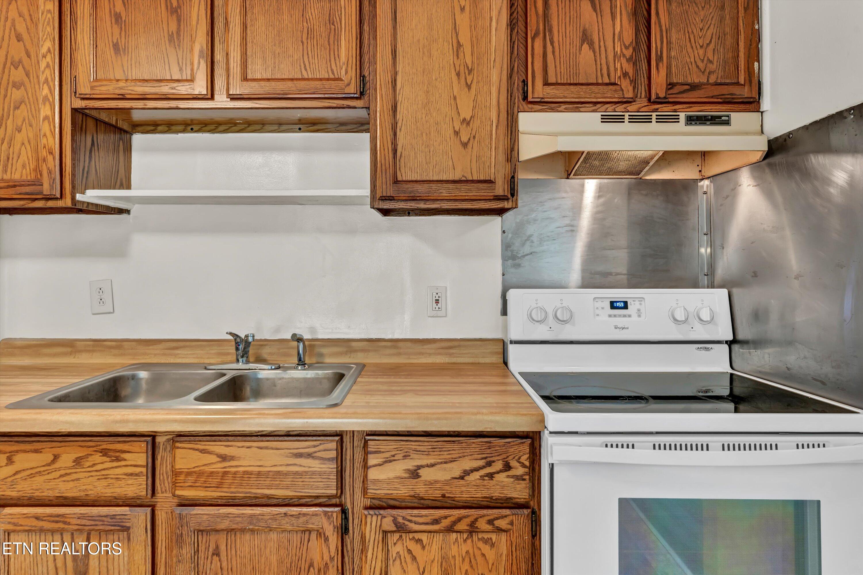 320 Oglewood Avenue Knoxville TN 37917