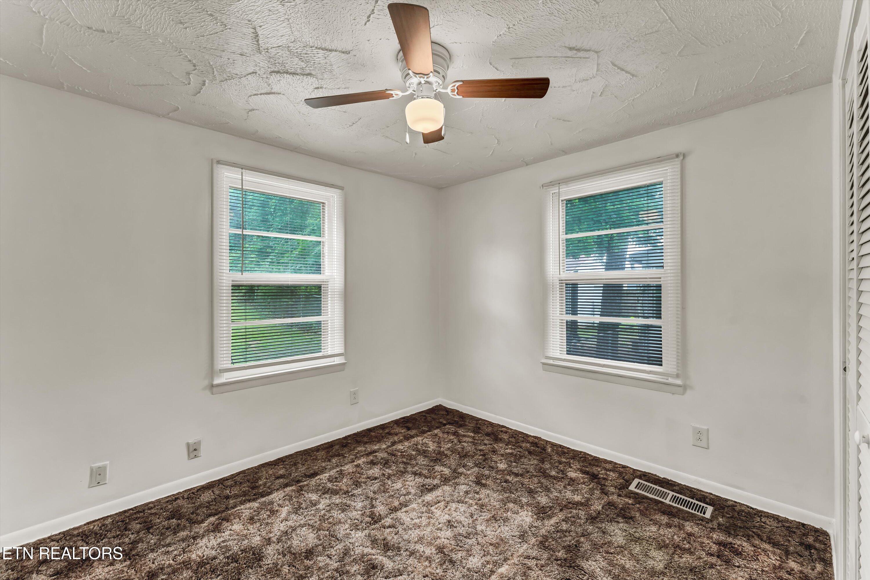 320 Oglewood Avenue Knoxville TN 37917