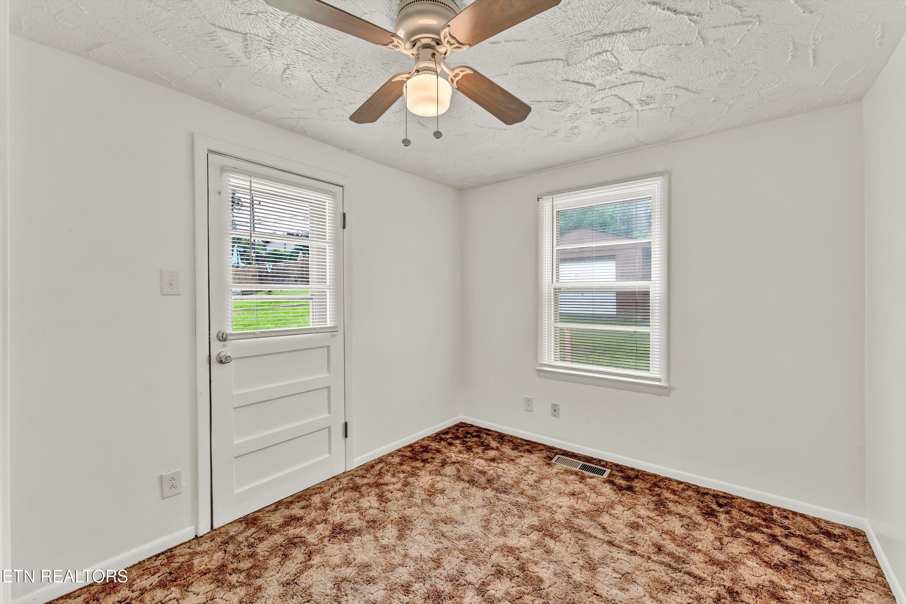 320 Oglewood Avenue Knoxville TN 37917