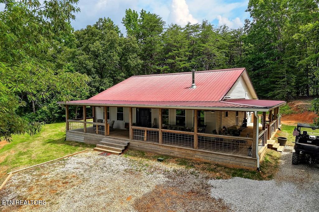 211 Arizona Lane Walling TN 38587