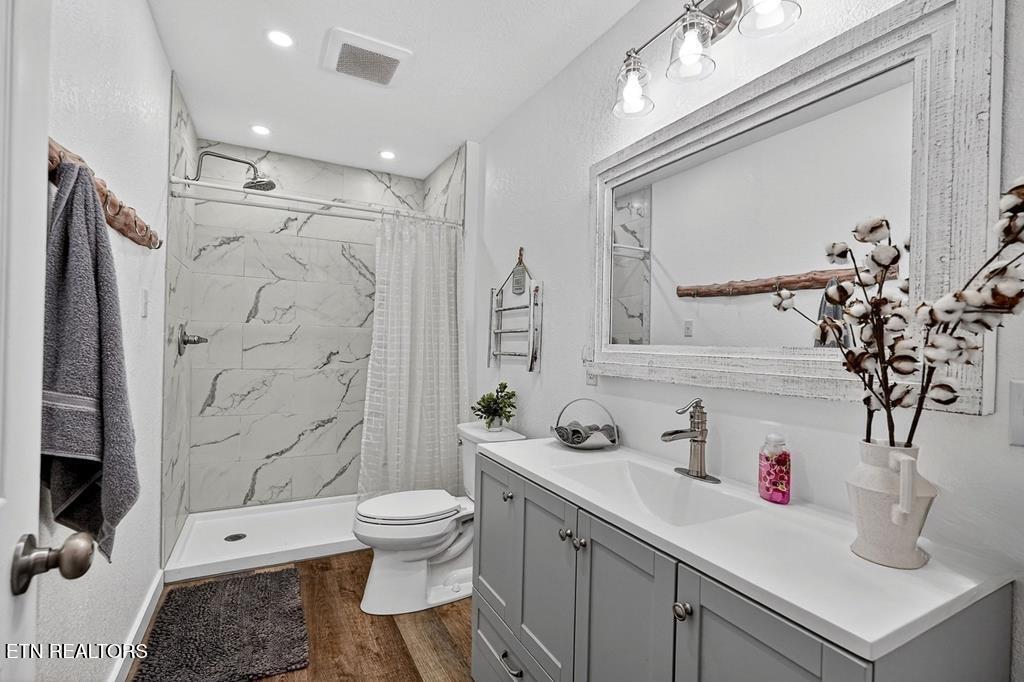 211 Arizona Lane Walling TN 38587