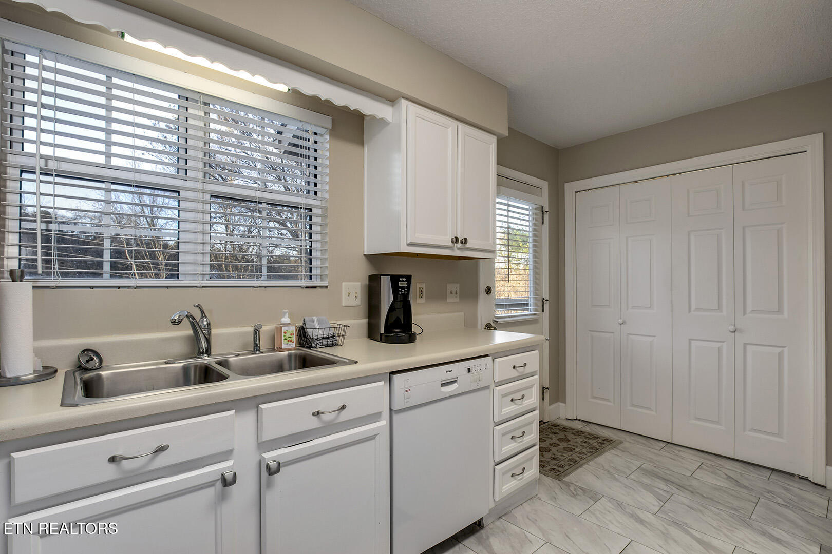 308 Chota View Place Loudon TN 37774