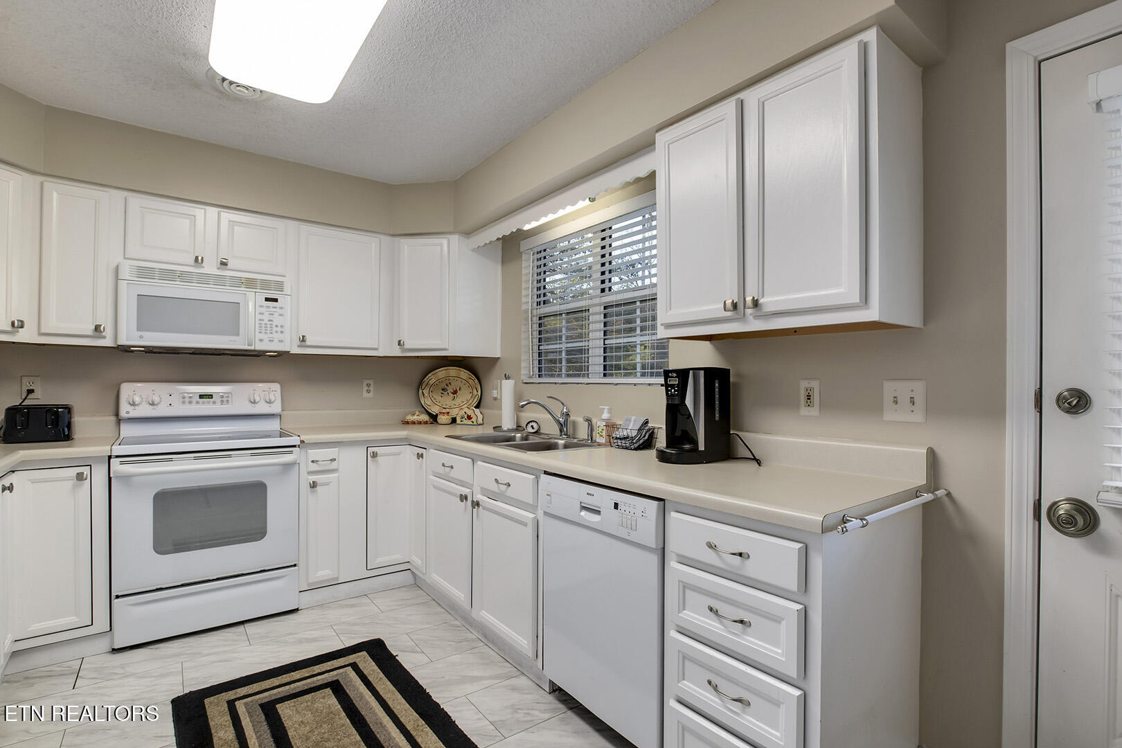 308 Chota View Place Loudon TN 37774