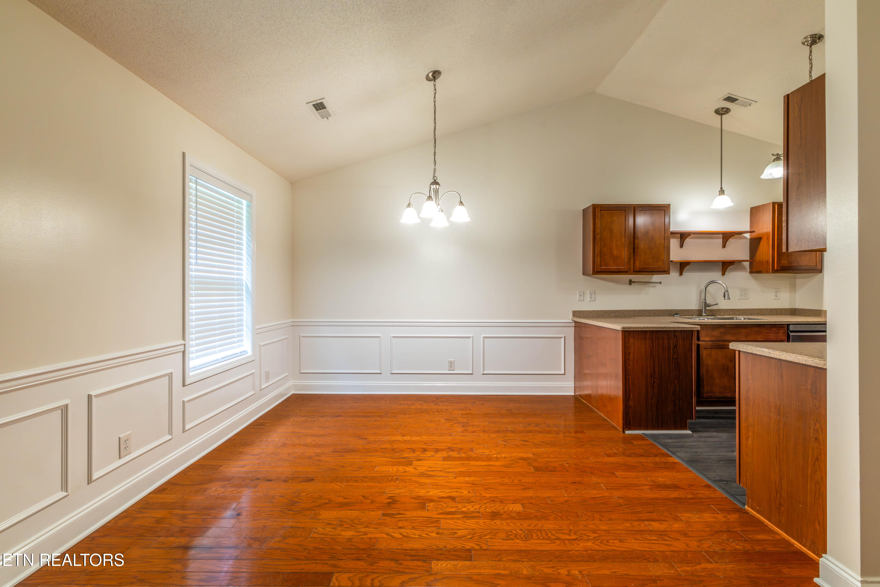 5104 Cates Bend Way Powell TN 37849