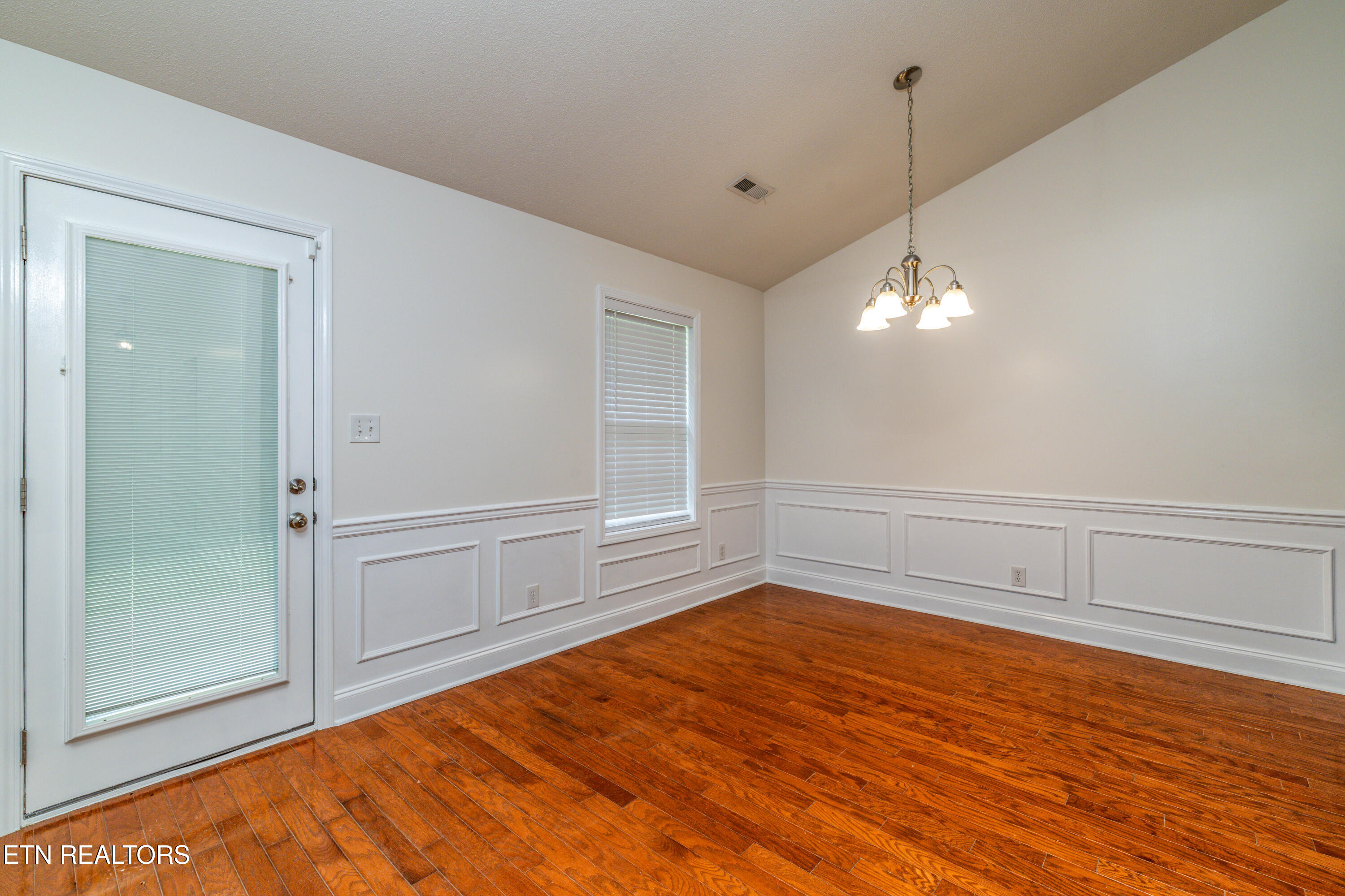 5104 Cates Bend Way Powell TN 37849
