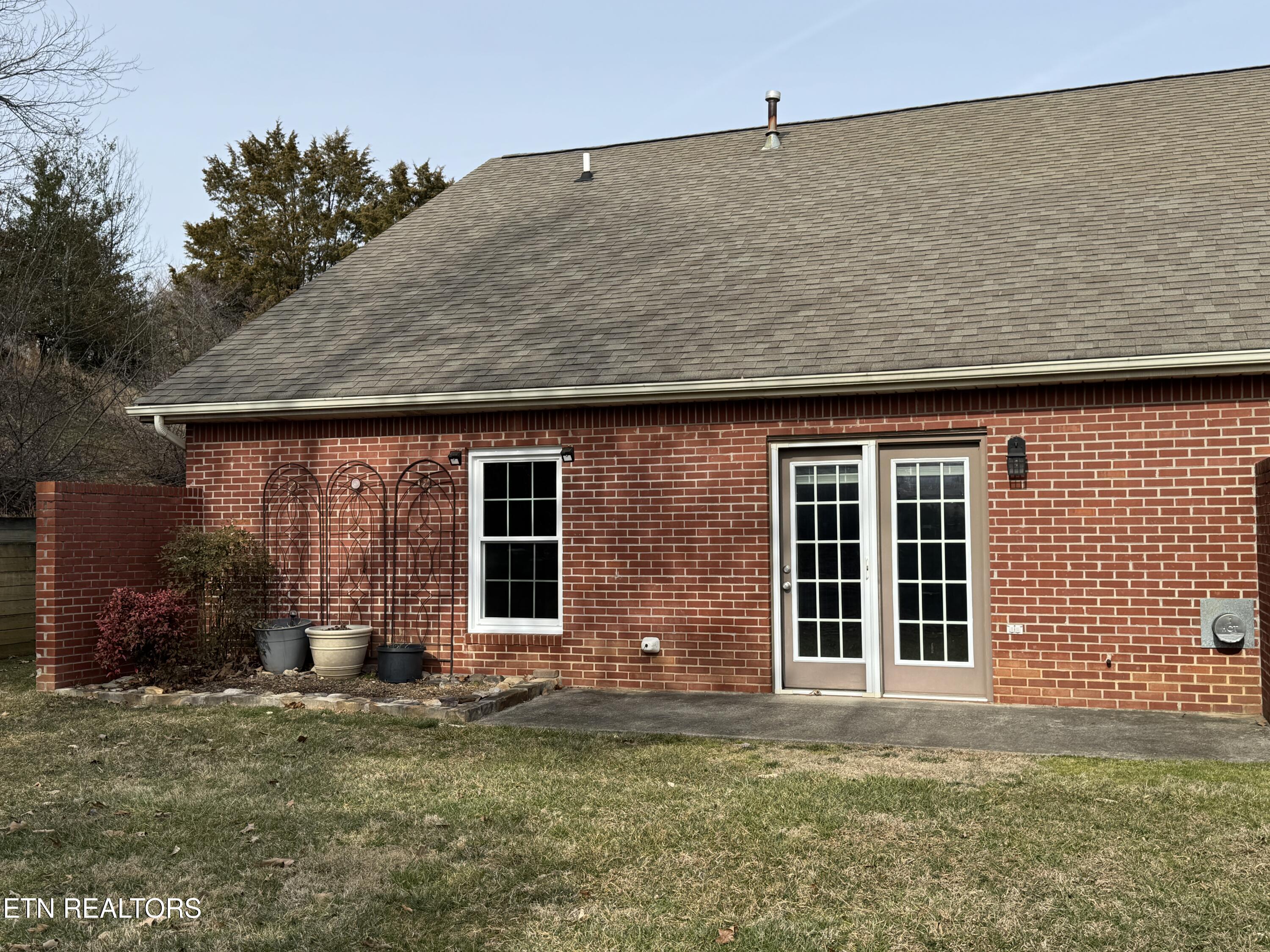 103 Pinewood Drive Lenoir City TN 37771