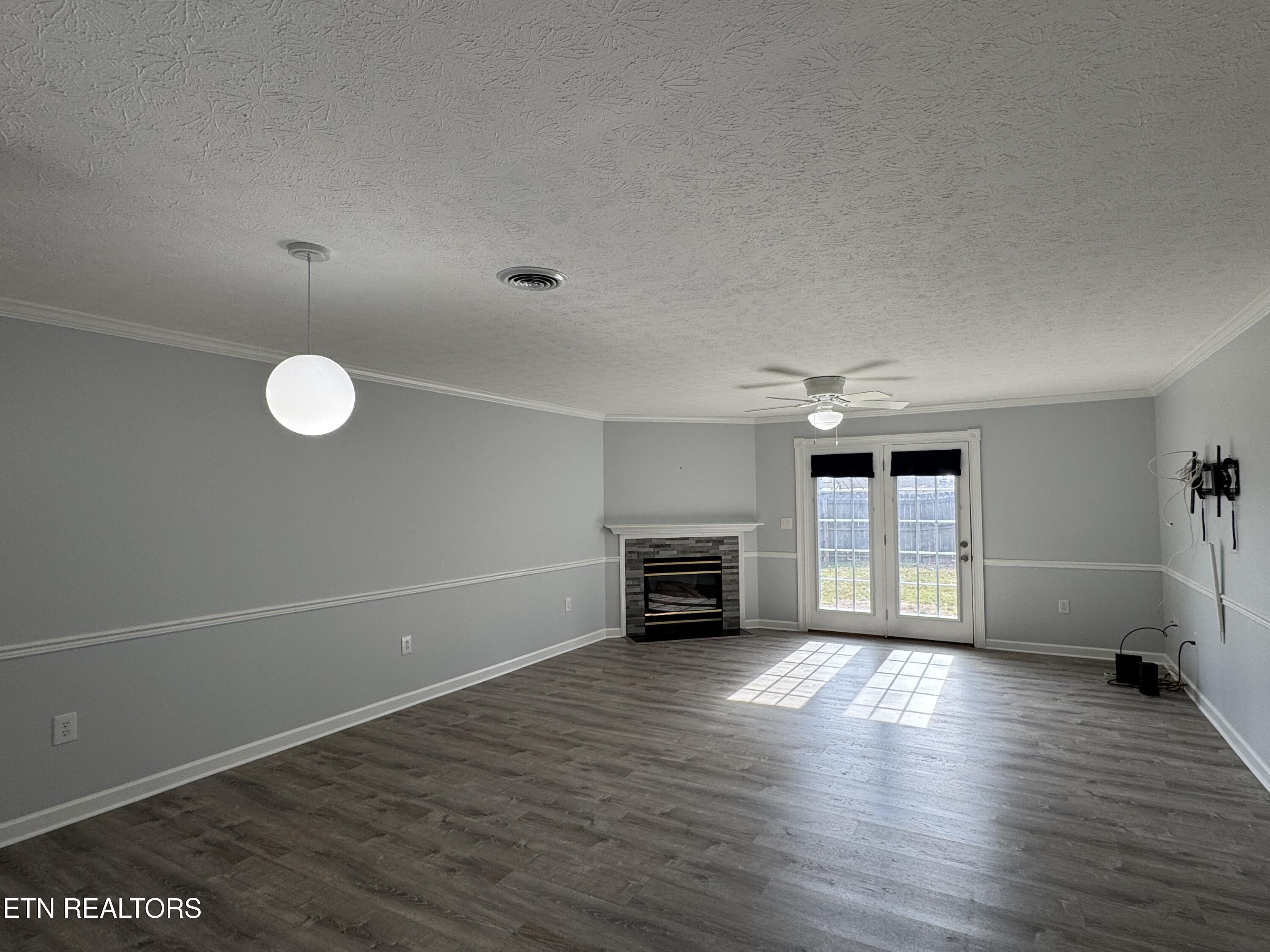 103 Pinewood Drive Lenoir City TN 37771