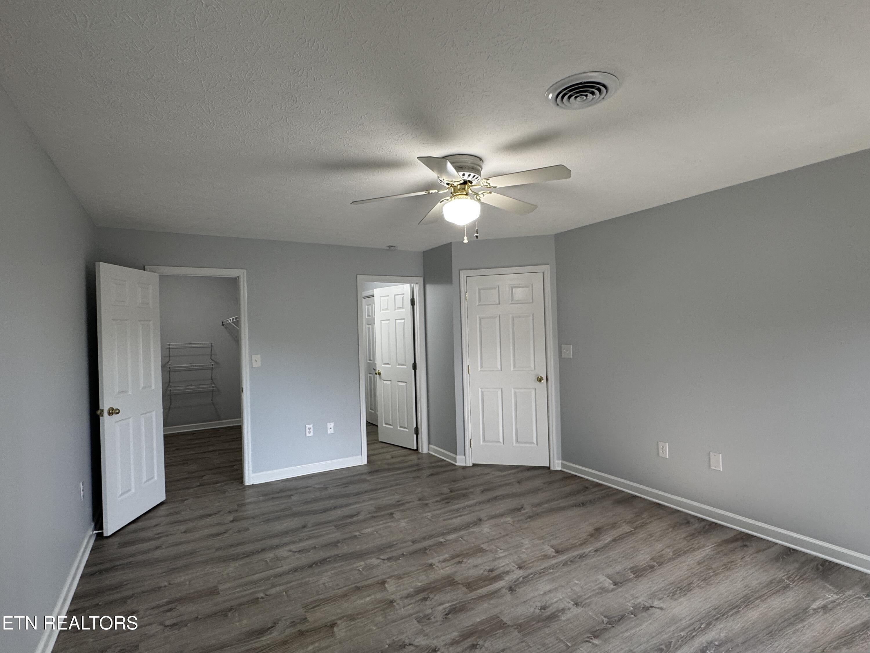 103 Pinewood Drive Lenoir City TN 37771