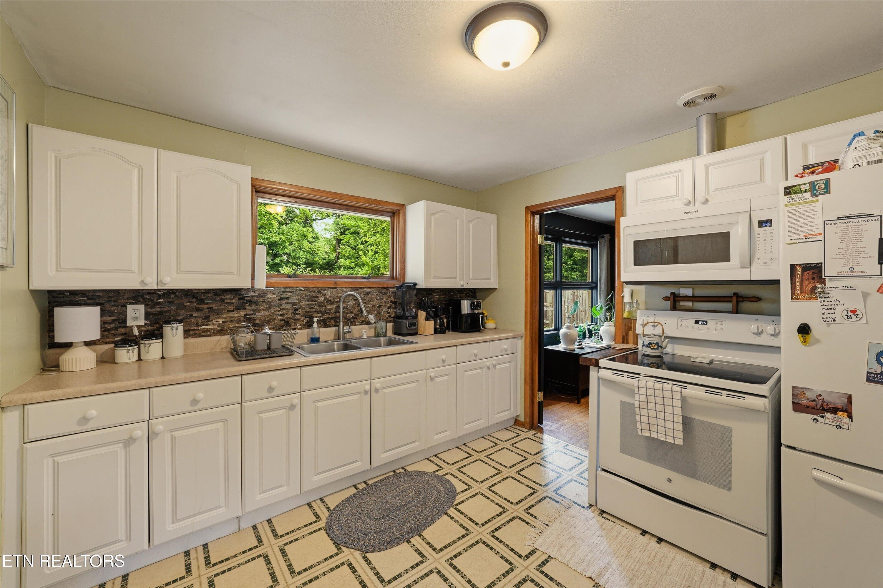 2329 Peachtree Street Knoxville TN 37920