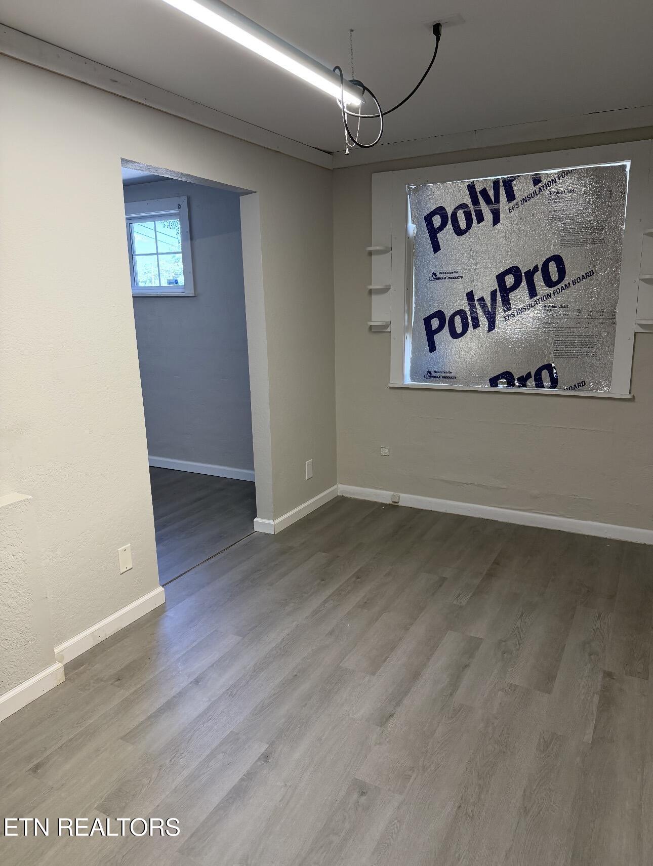 911 E Race Street Kingston TN 37763