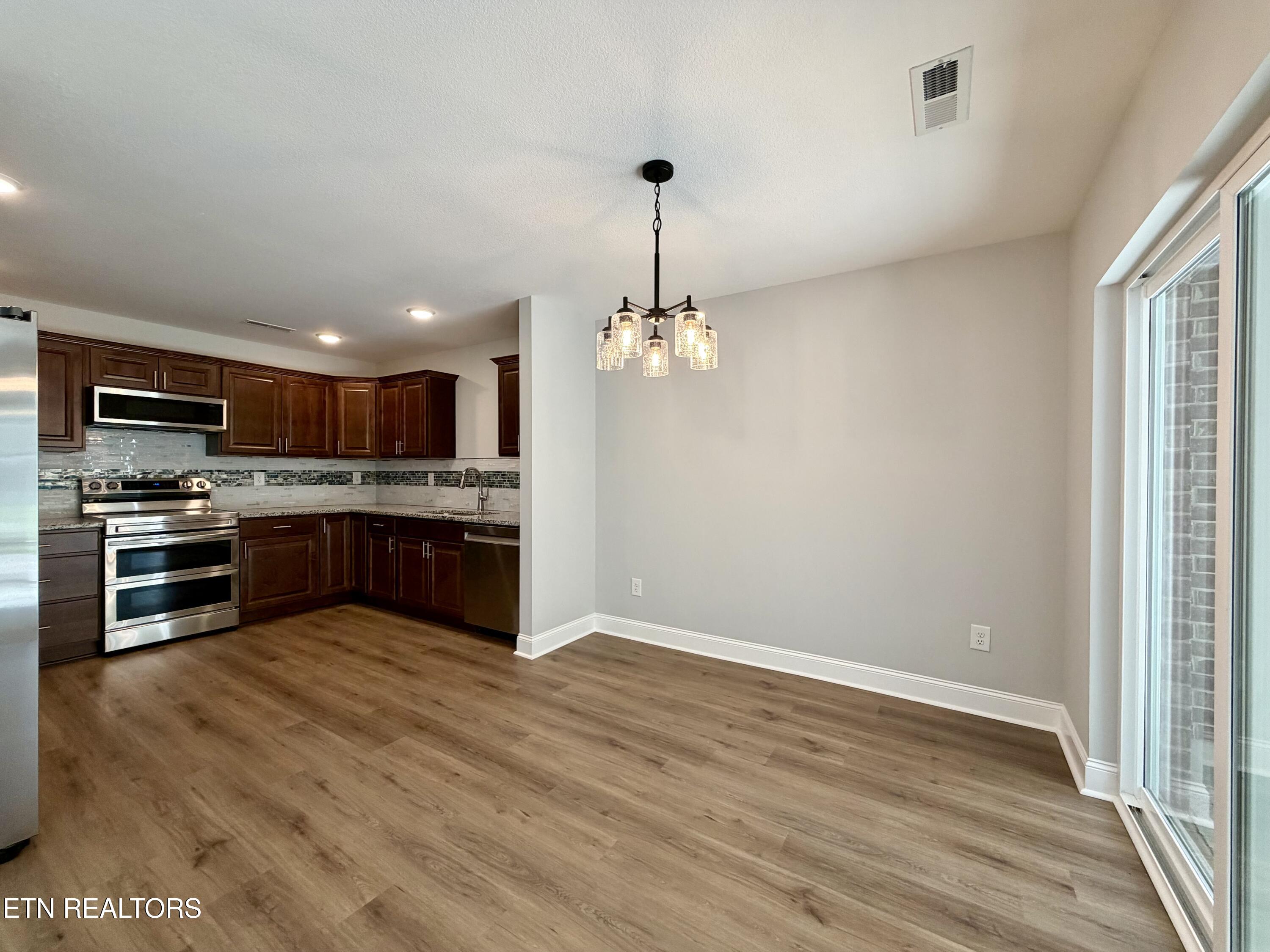 766 Snowflower Circle Pigeon Forge TN 37863