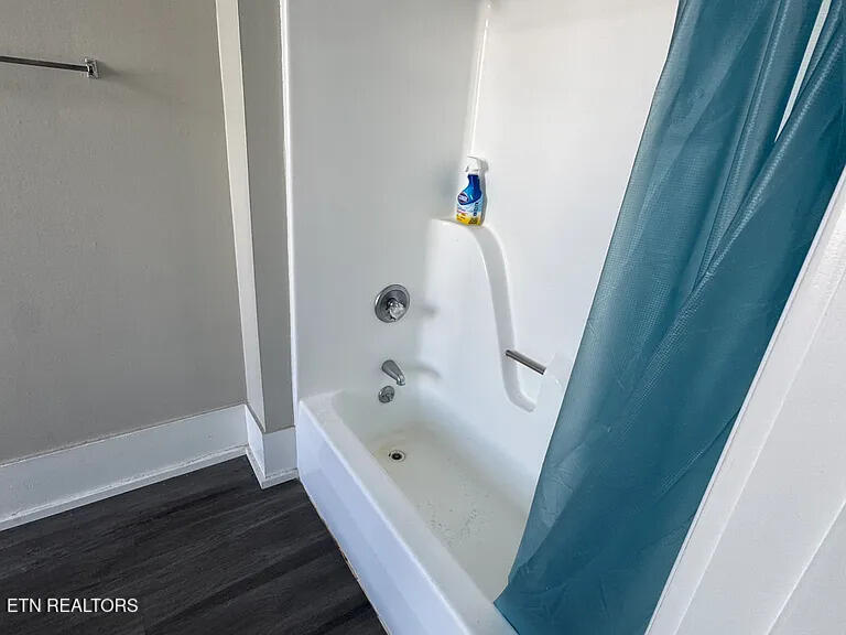 420 N Roane Street Harriman TN 37748