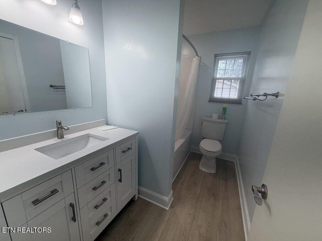 721 E Meadecrest Knoxville TN 37923