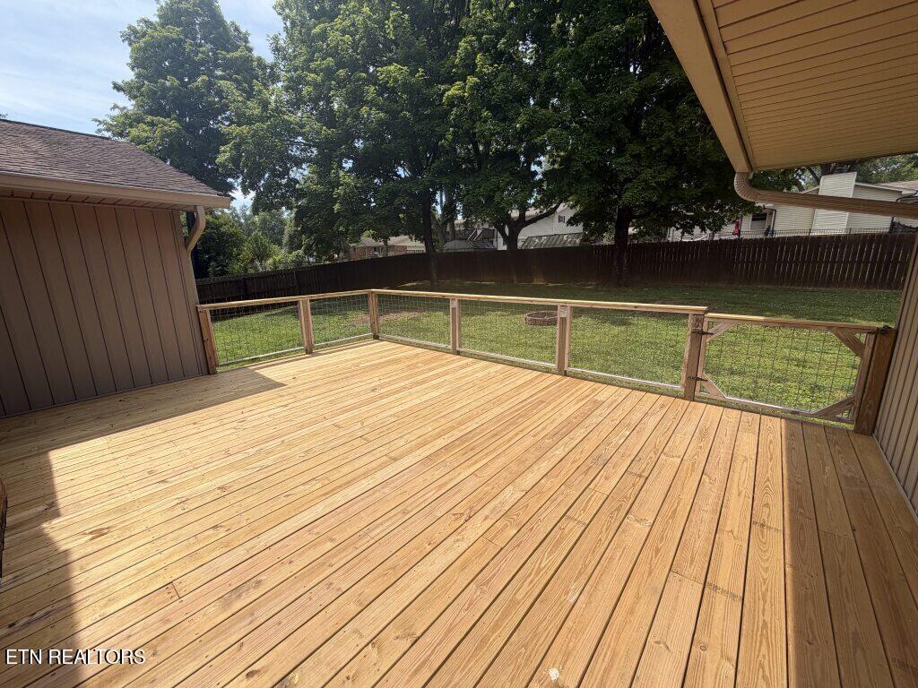 721 E Meadecrest Knoxville TN 37923