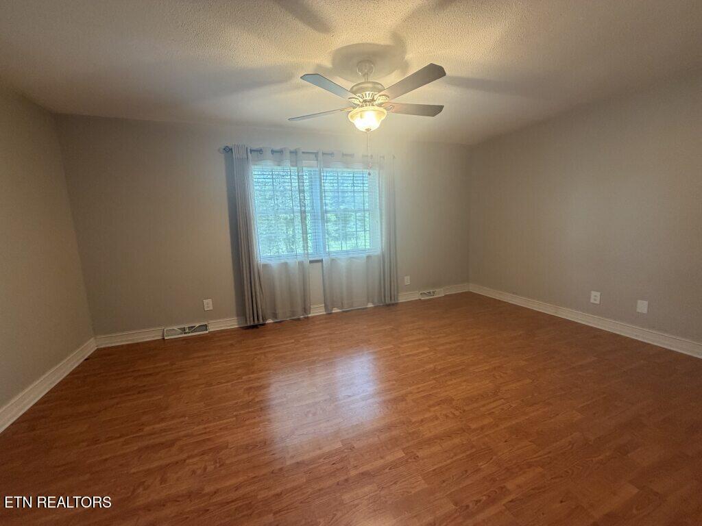 721 E Meadecrest Knoxville TN 37923
