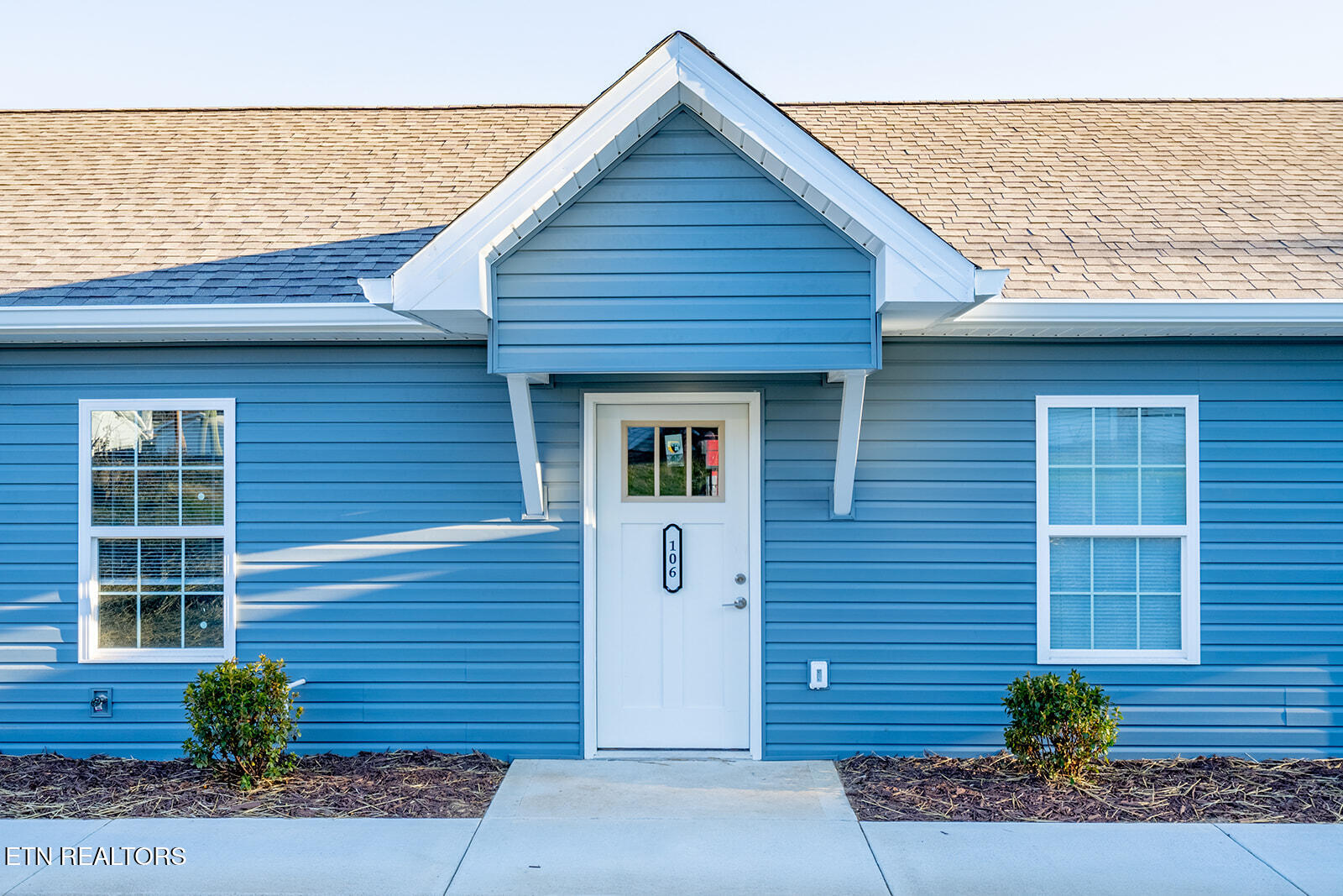 106 E Maire Avenue Clinton TN 37716
