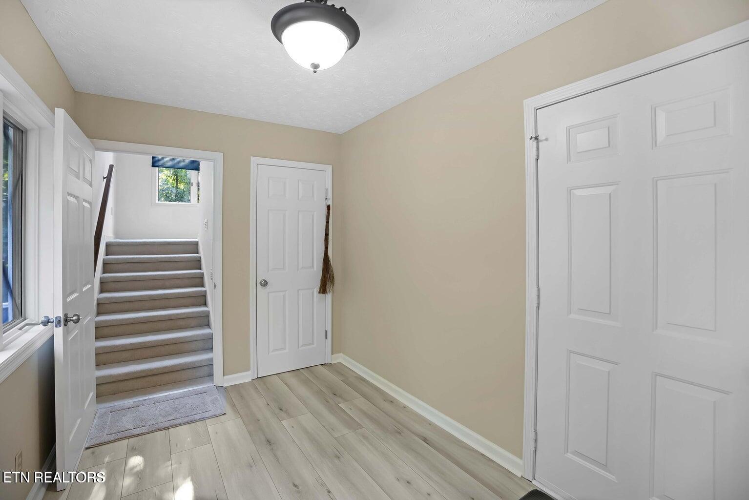 102 Daksi Way Loudon TN 37774
