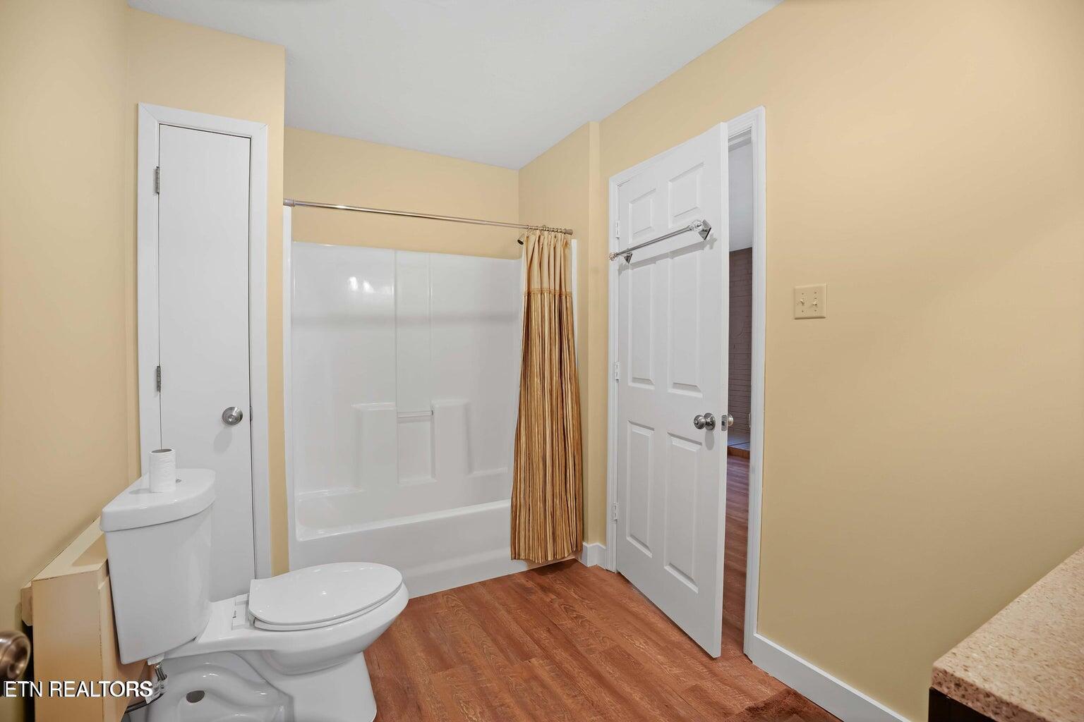102 Daksi Way Loudon TN 37774