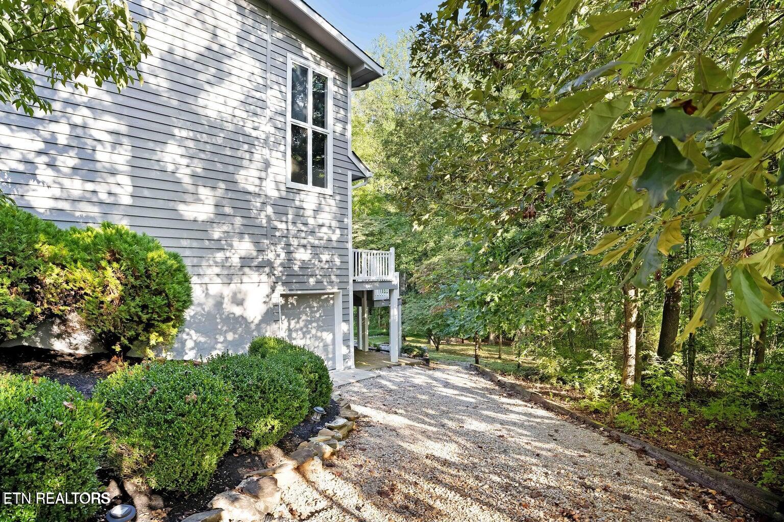 102 Daksi Way Loudon TN 37774