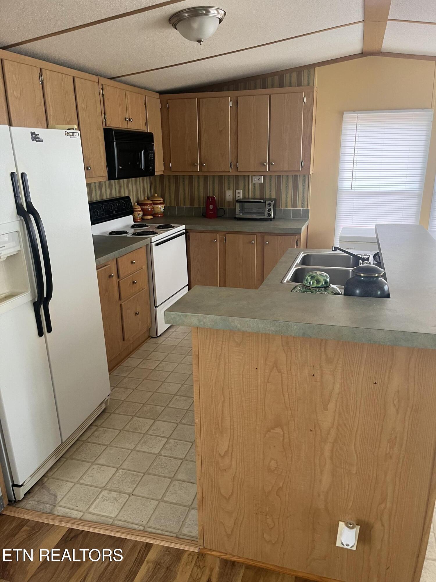 159 Lakeview Cove Drive Loudon TN 37774