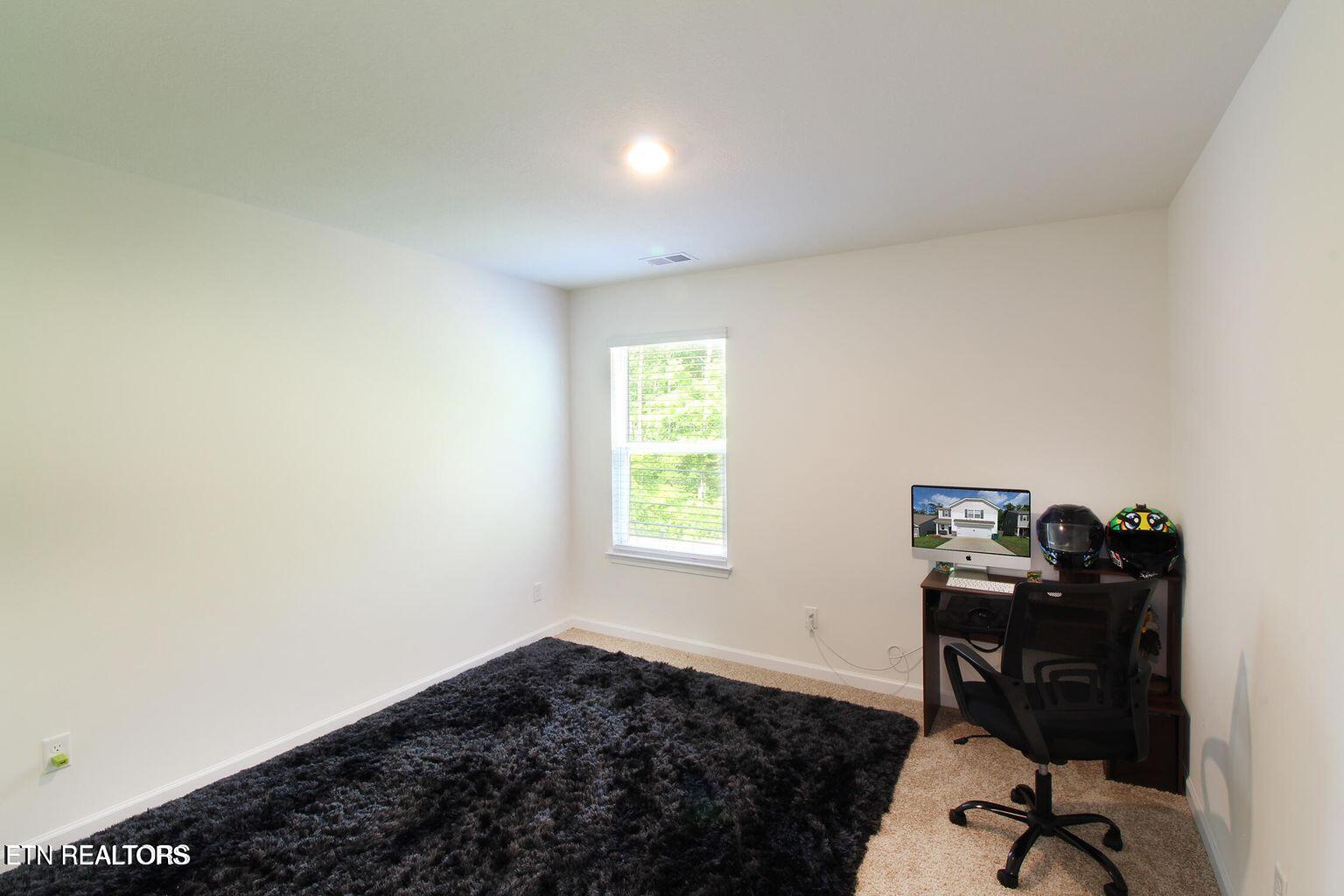 9428 Avian Forest Lane Heiskell TN 37754