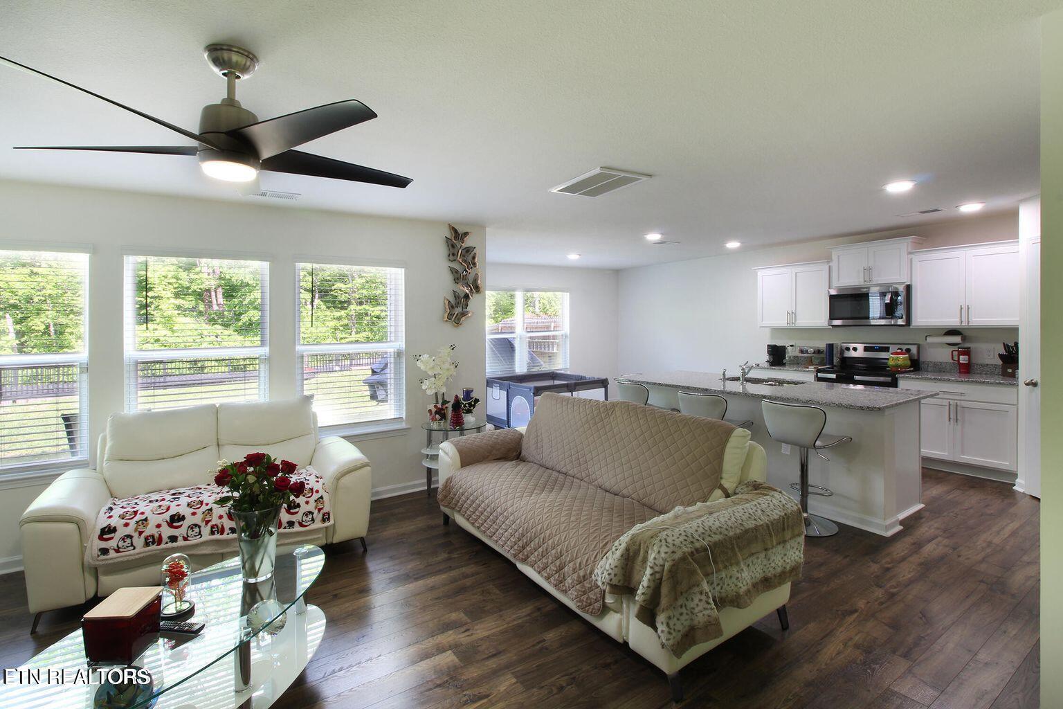 9428 Avian Forest Lane Heiskell TN 37754