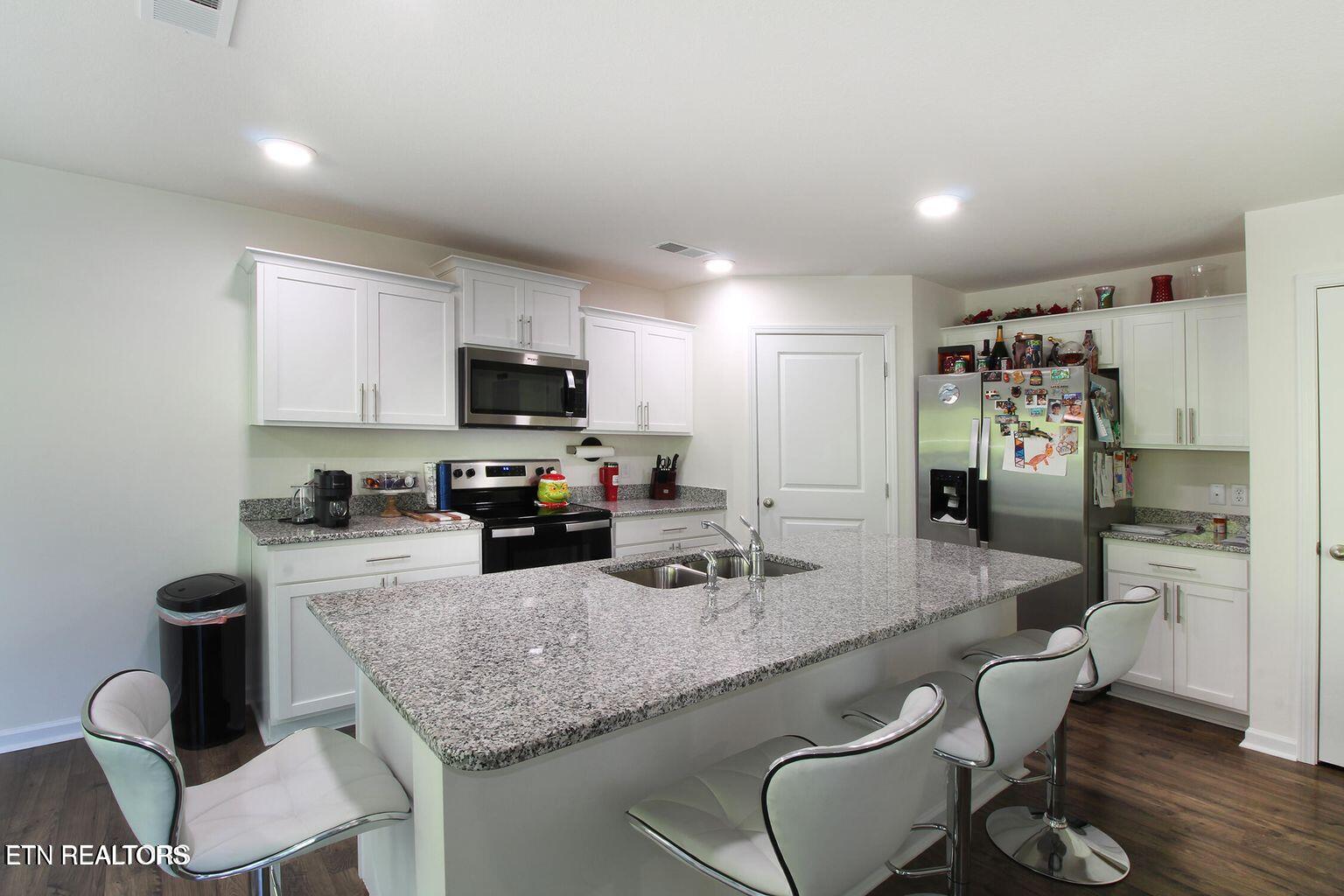 9428 Avian Forest Lane Heiskell TN 37754