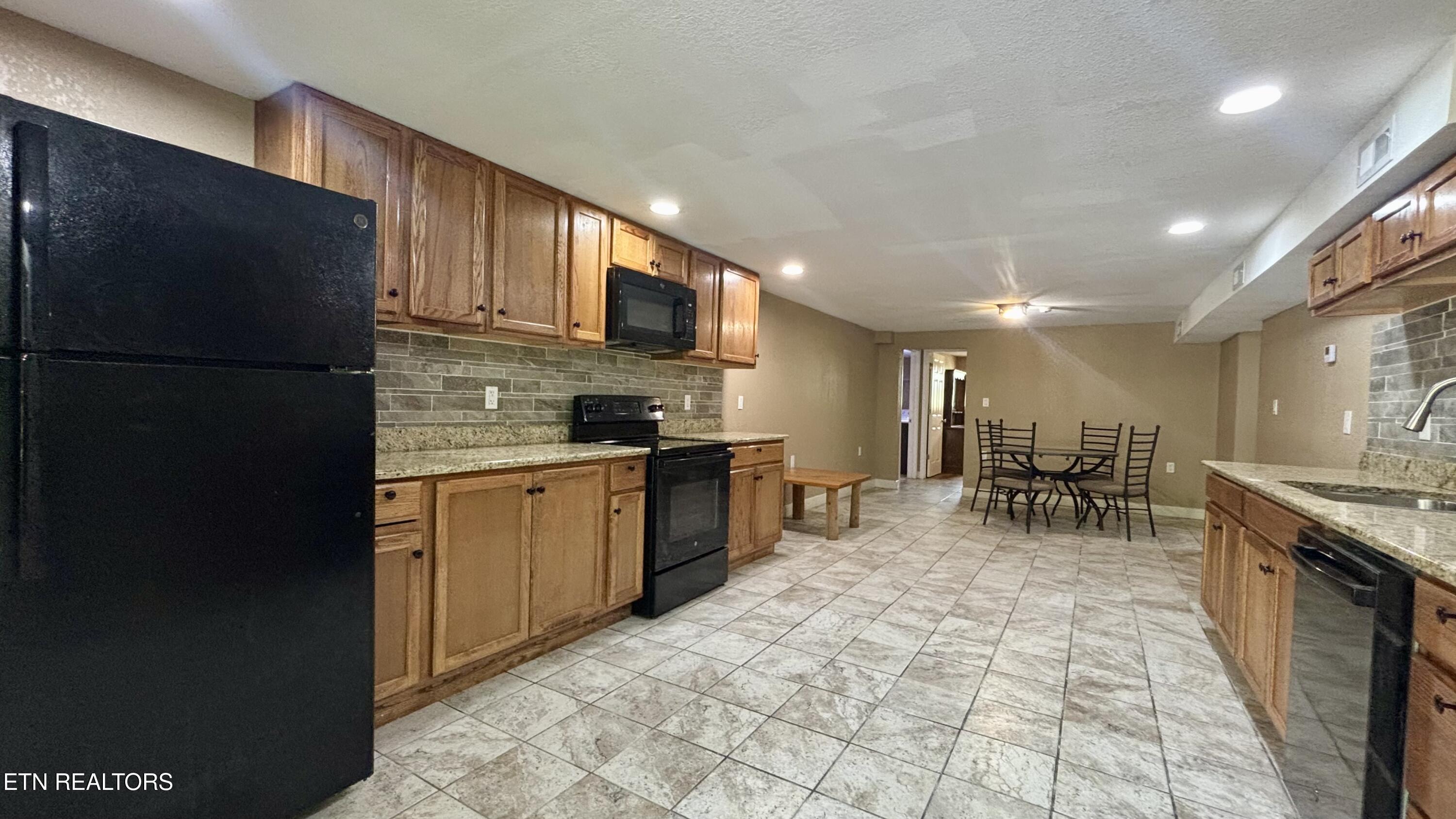 626 W Main Street Sevierville TN 37862