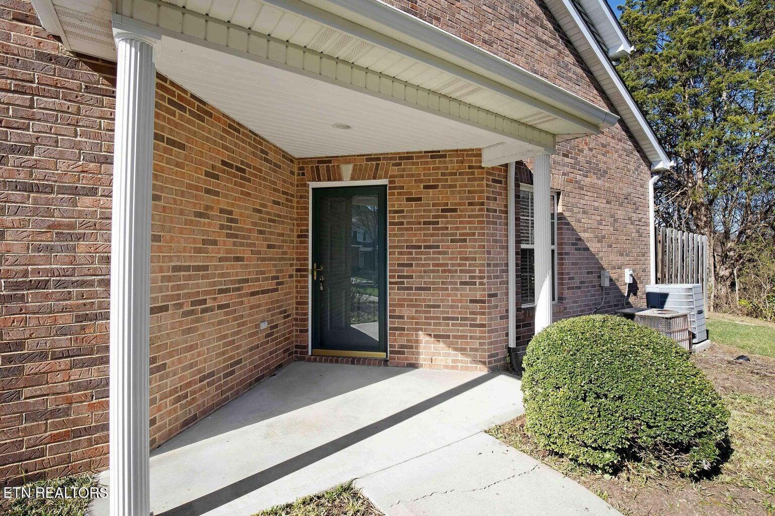 6916 La Christa Way Knoxville TN 37921