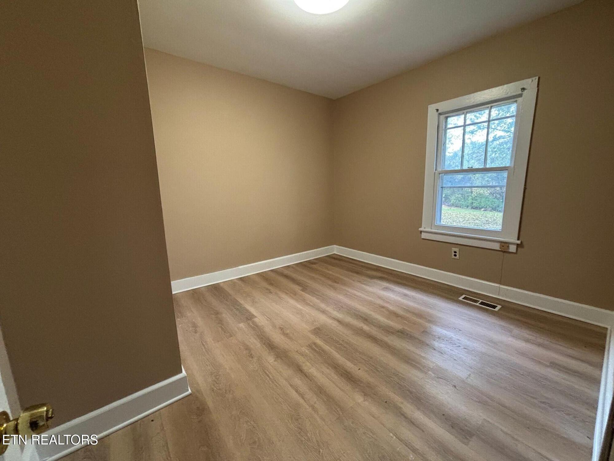 7005 Washington Pike Corryton TN 37721