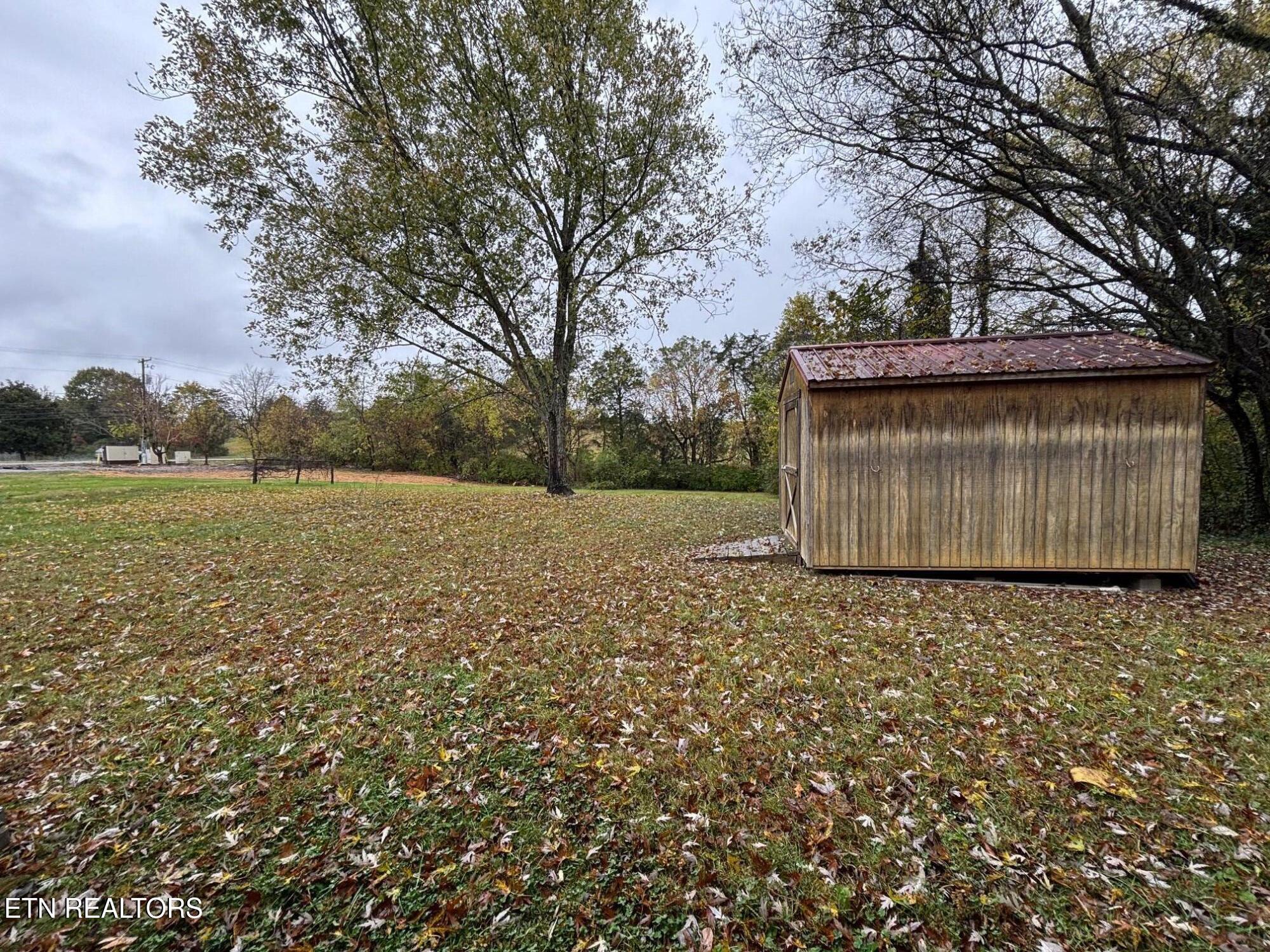 7005 Washington Pike Corryton TN 37721