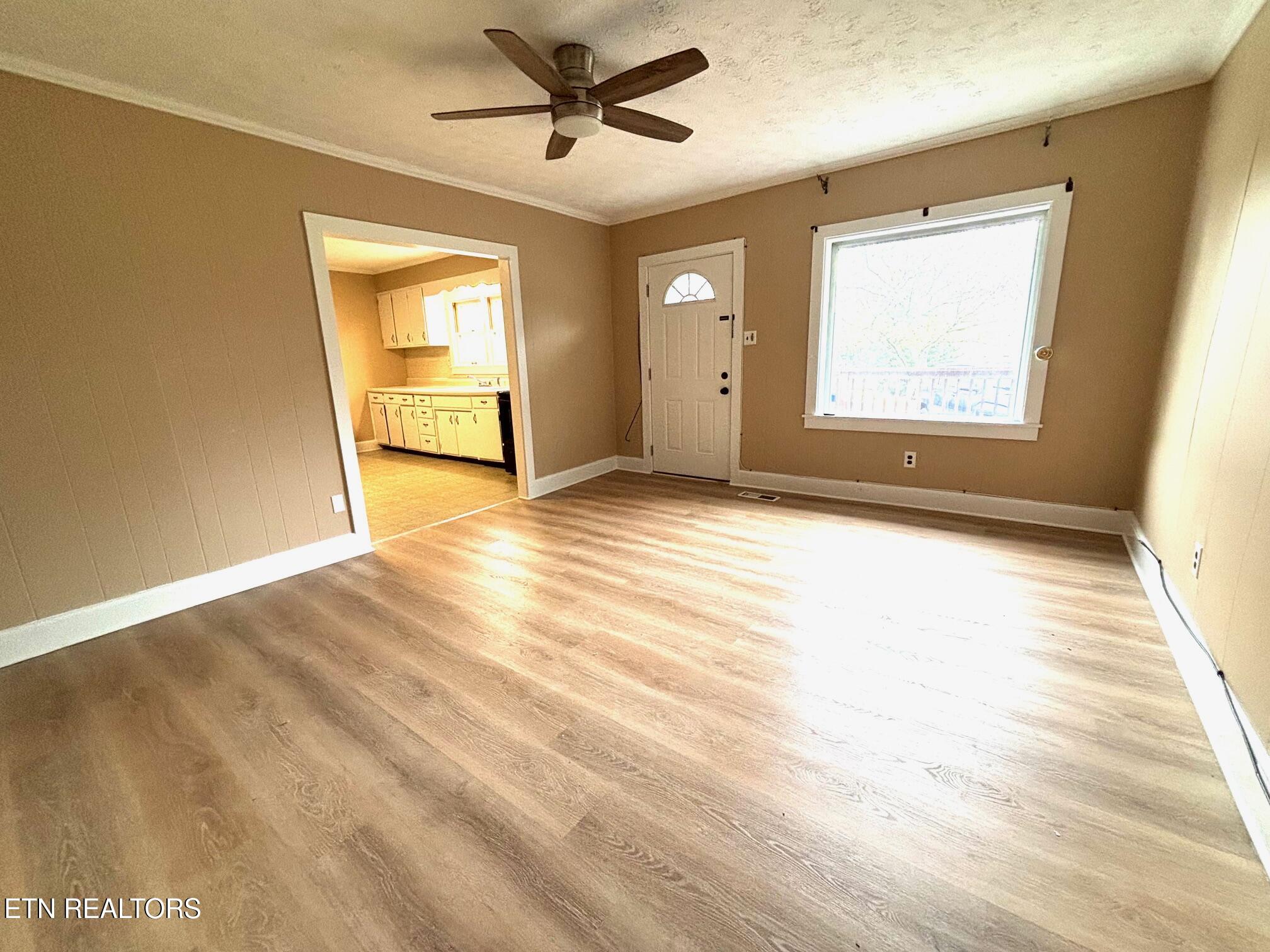 7005 Washington Pike Corryton TN 37721