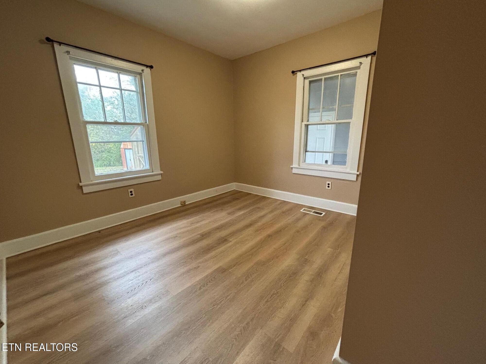 7005 Washington Pike Corryton TN 37721