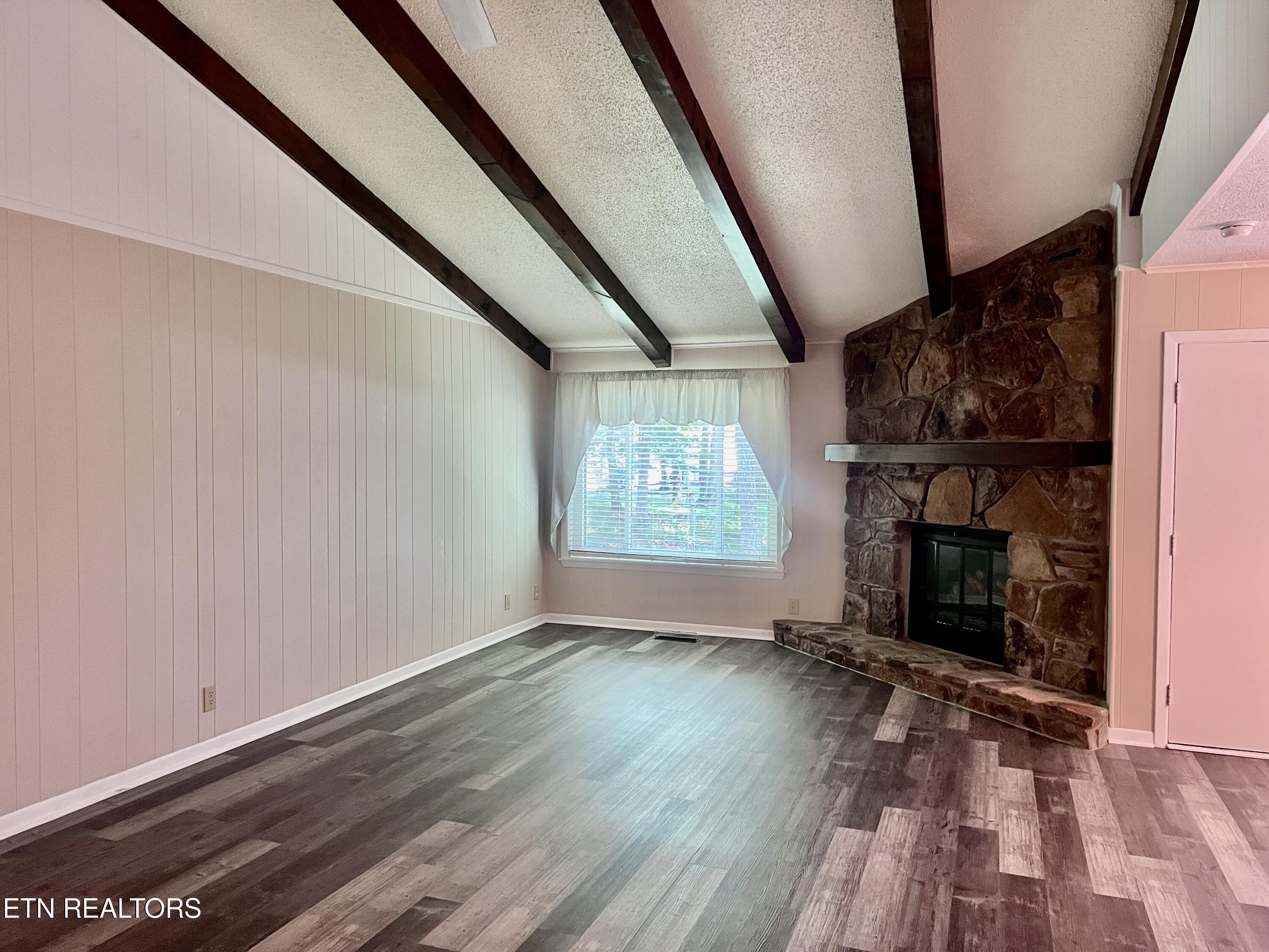 19 Woodland Terrace Crossville TN 38558